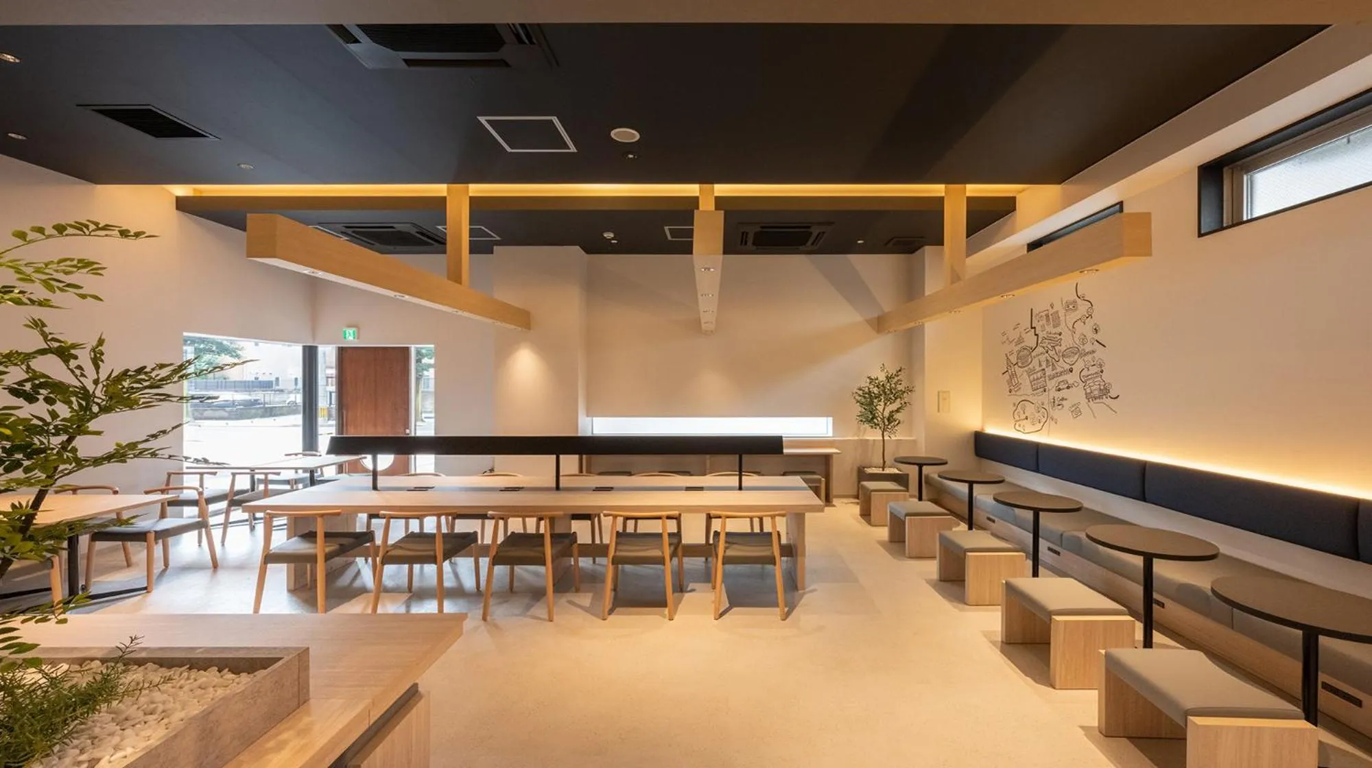 Communal lounge/ TV room in Quintessa Hotel Fukuoka watanabedori Comic&Books