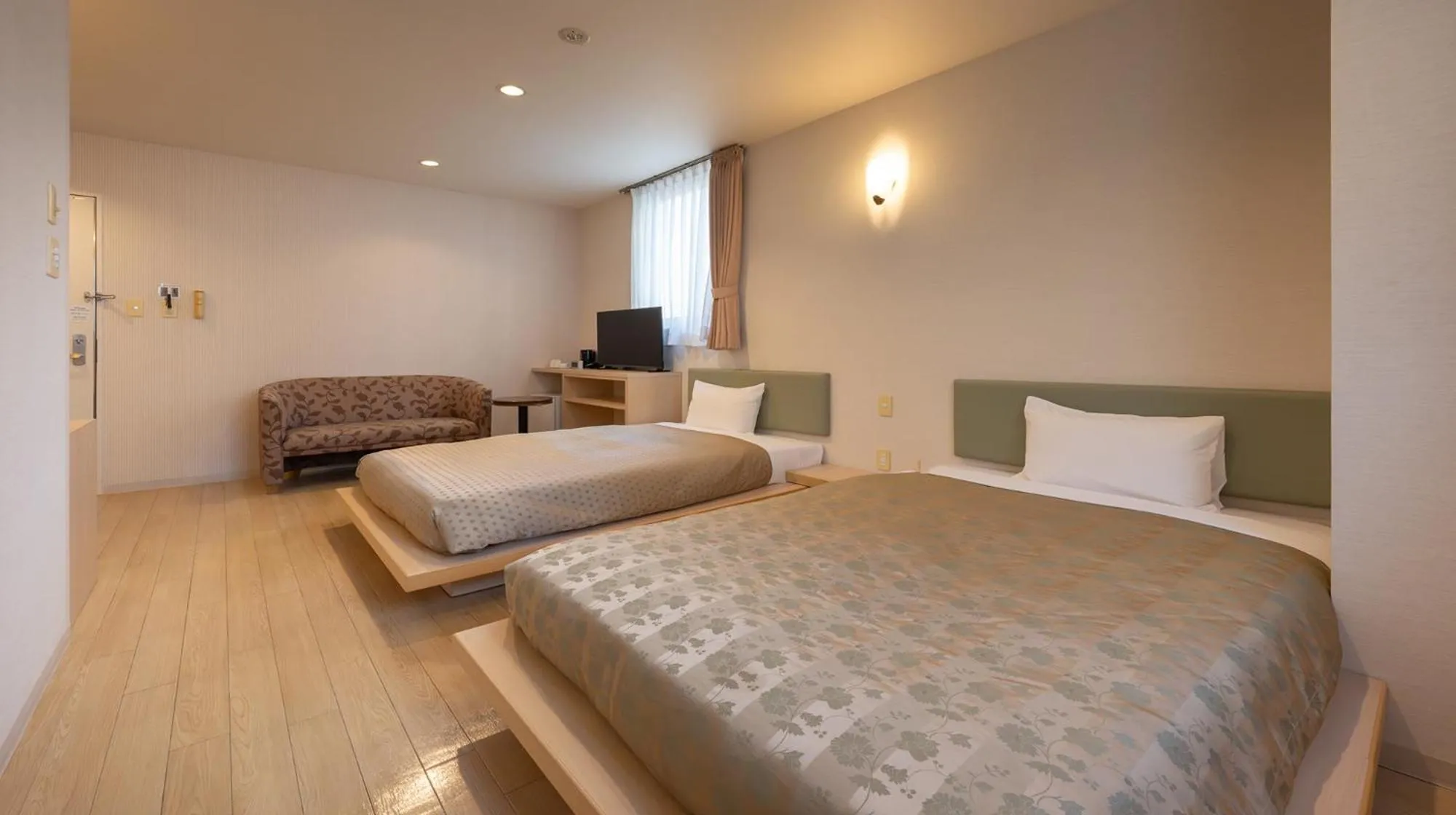 Bedroom, Bed in Quintessa Hotel Fukuoka watanabedori Comic&Books