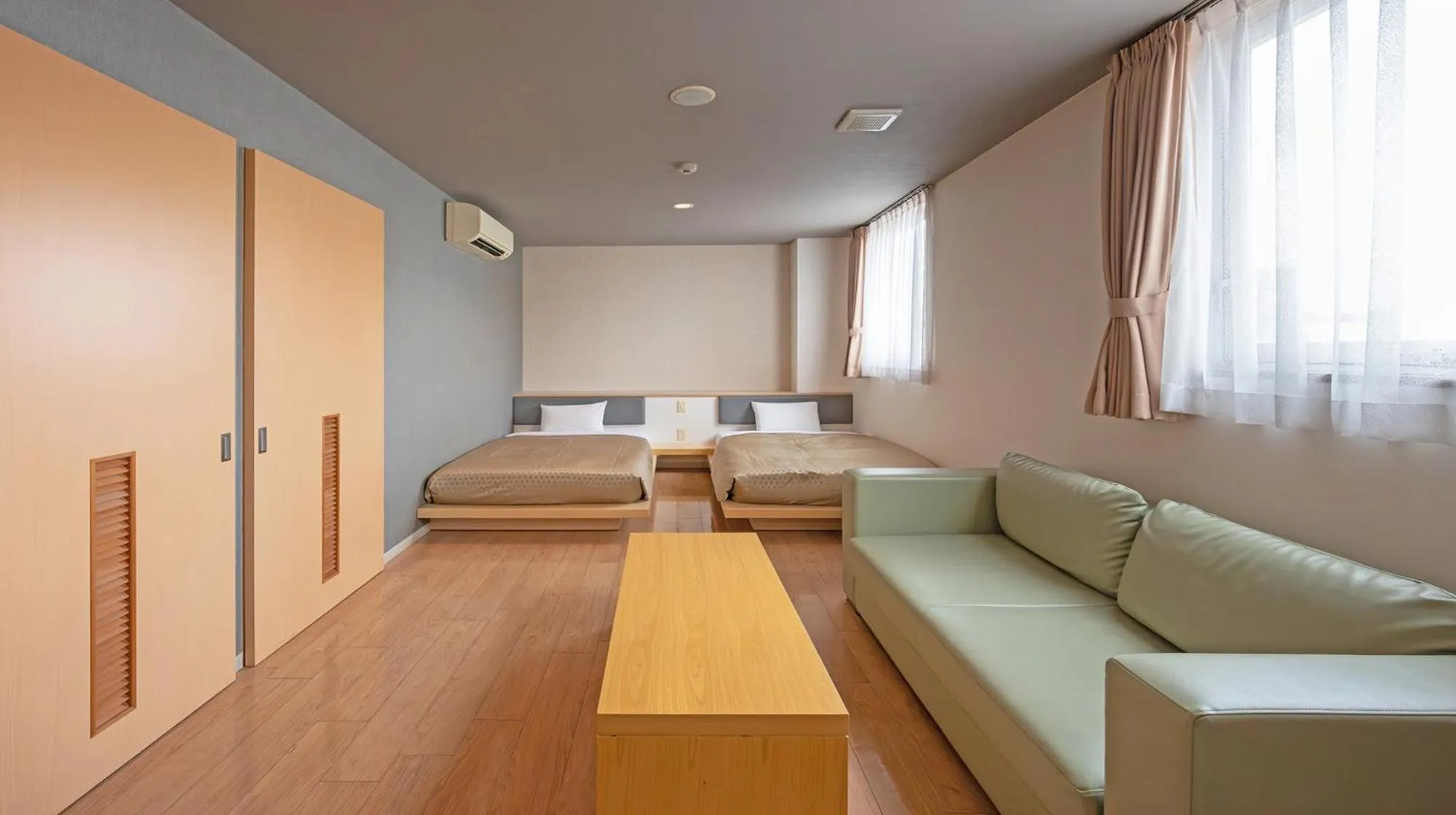 Photo of the whole room in Quintessa Hotel Fukuoka watanabedori Comic&Books