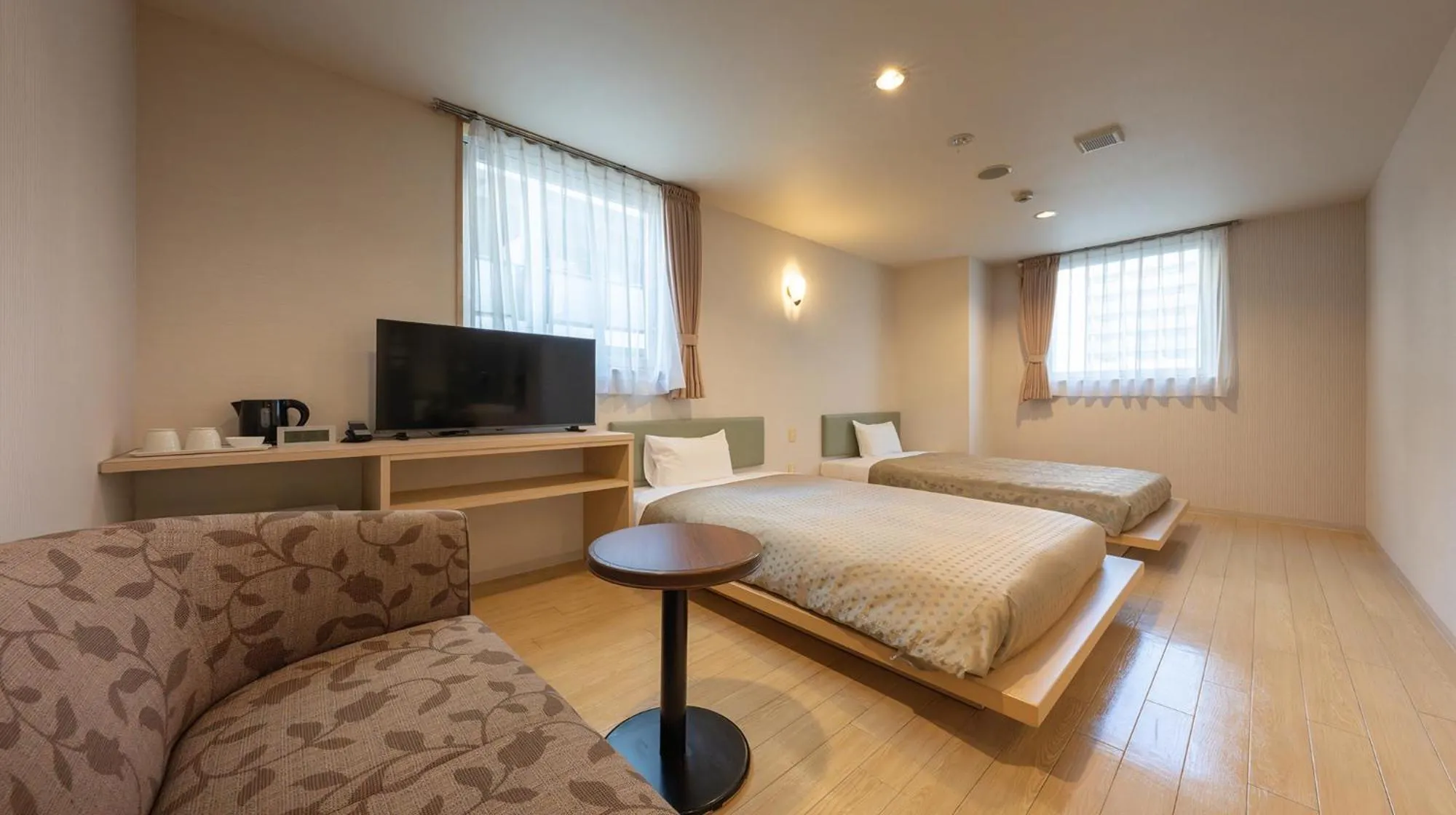 Bedroom, Bed in Quintessa Hotel Fukuoka watanabedori Comic&Books