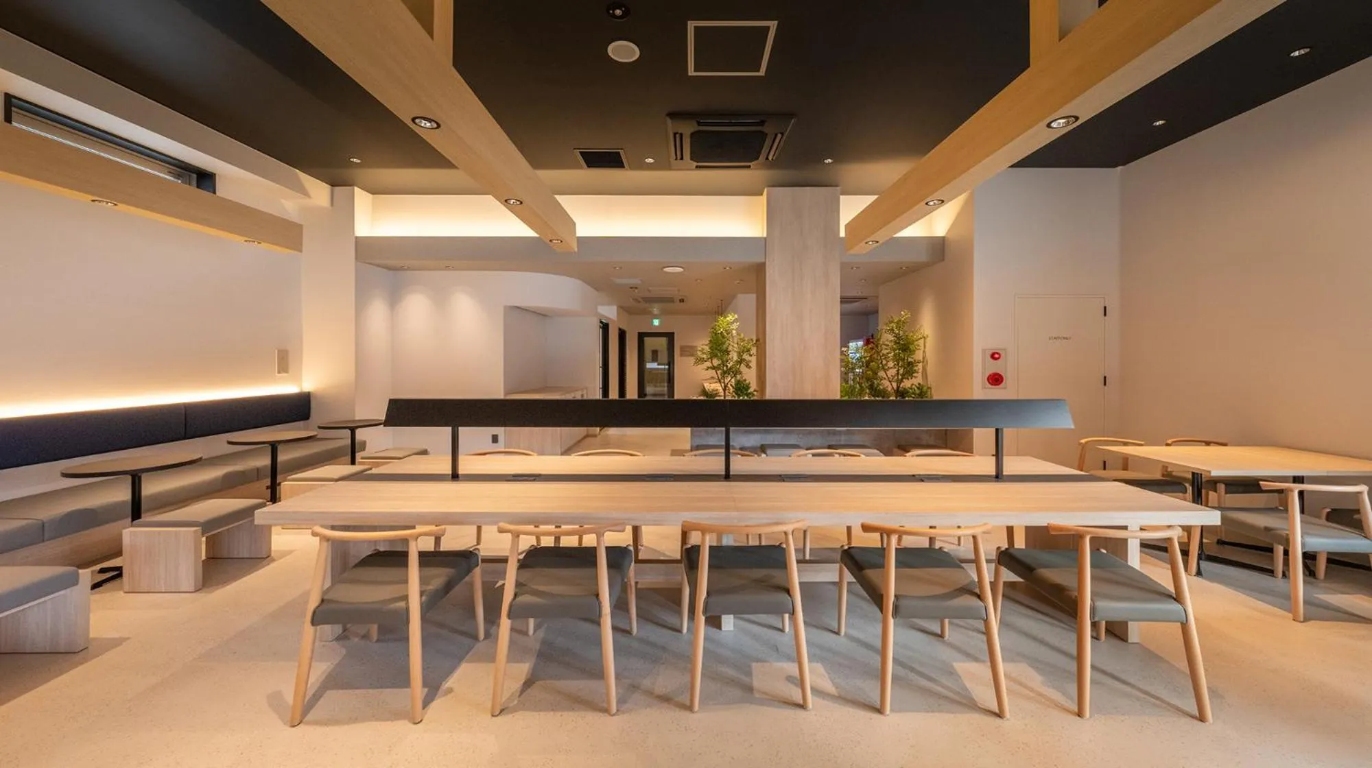 Communal lounge/ TV room in Quintessa Hotel Fukuoka watanabedori Comic&Books