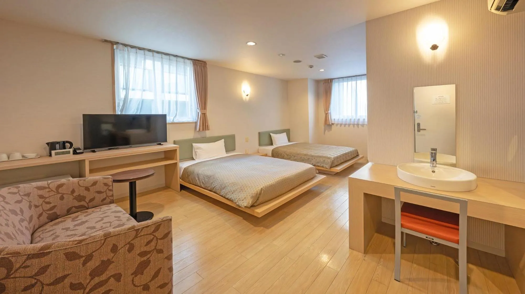 Bedroom, Bed in Quintessa Hotel Fukuoka watanabedori Comic&Books