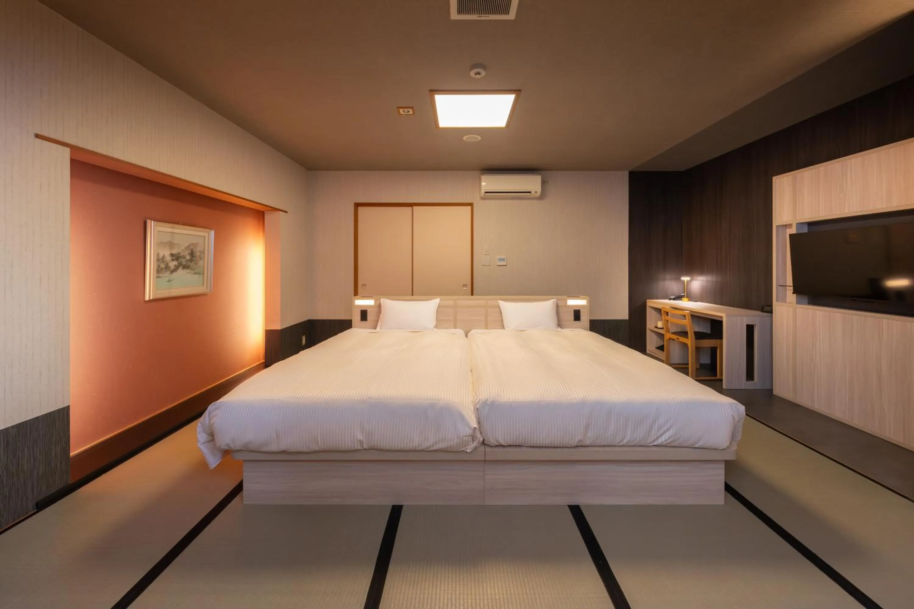 Bed in Quintessa Hotel Fukuoka watanabedori Comic&Books