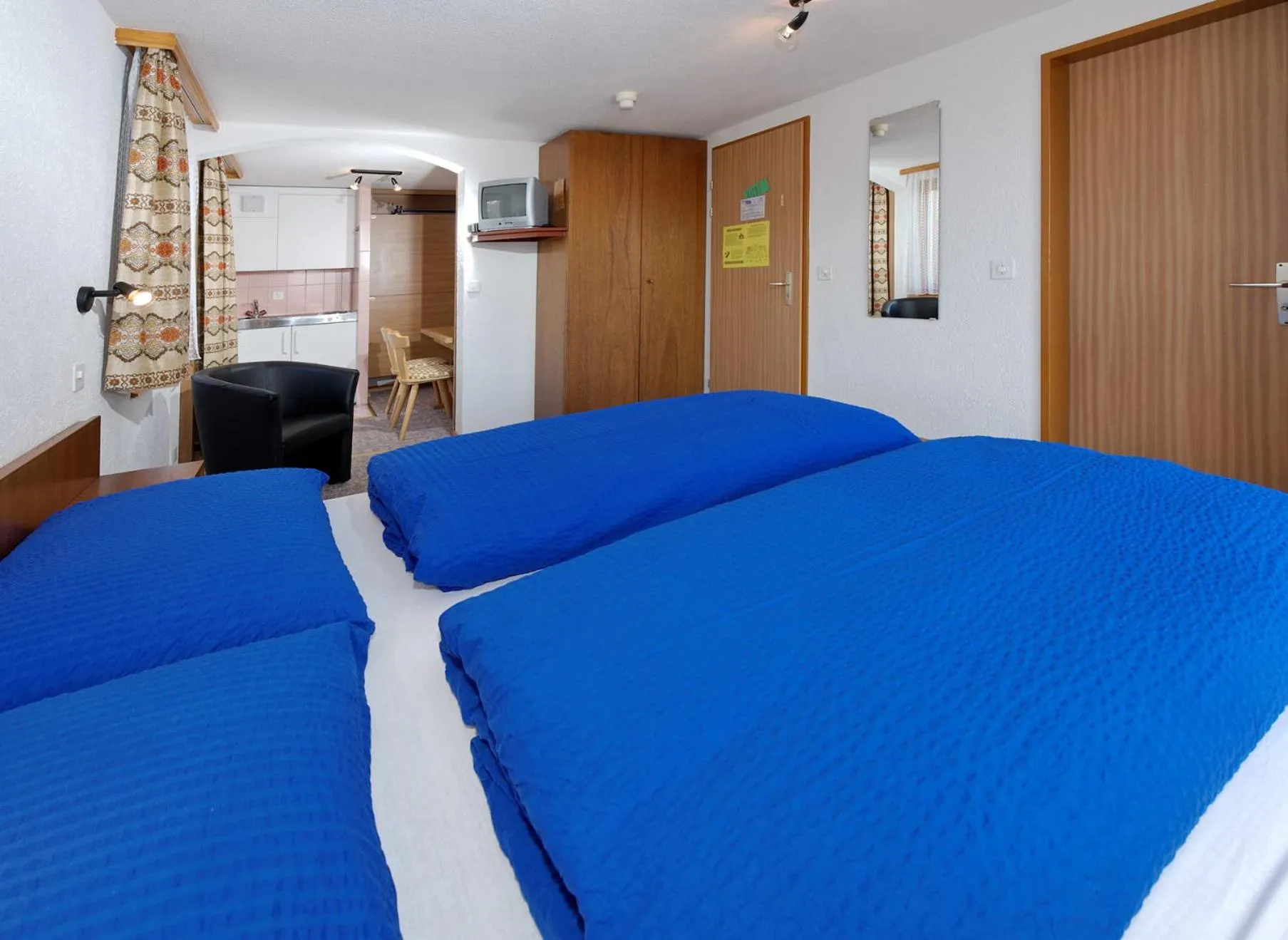 Photo of the whole room, Bed in Hotel zum See