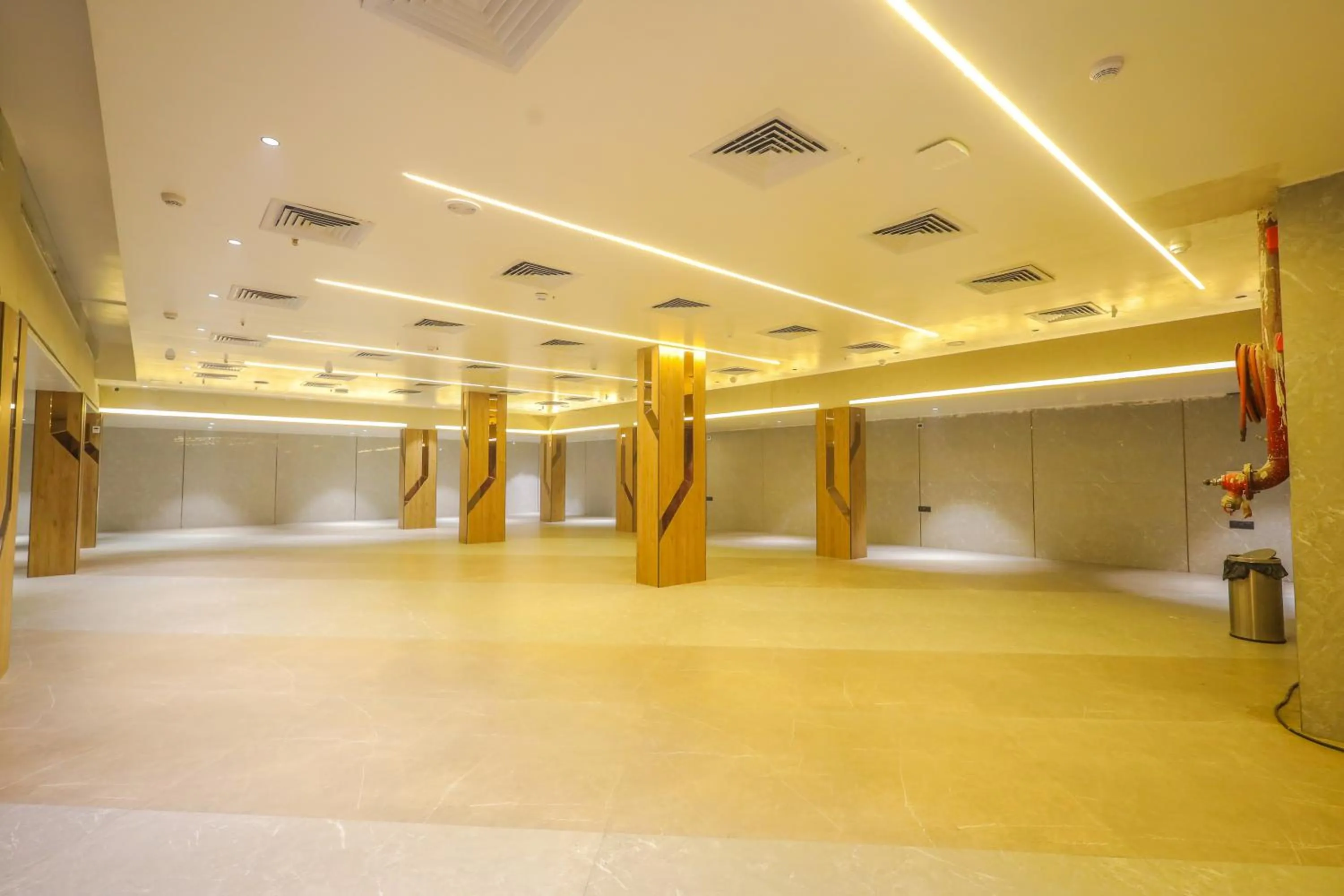 Banquet/Function facilities in Shri Damodar Dham