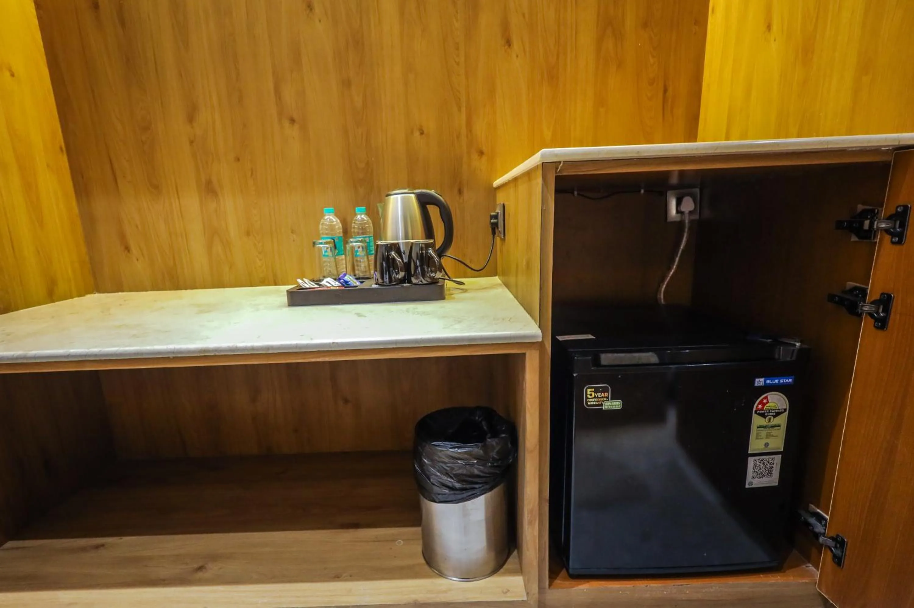 minibar in Shri Damodar Dham
