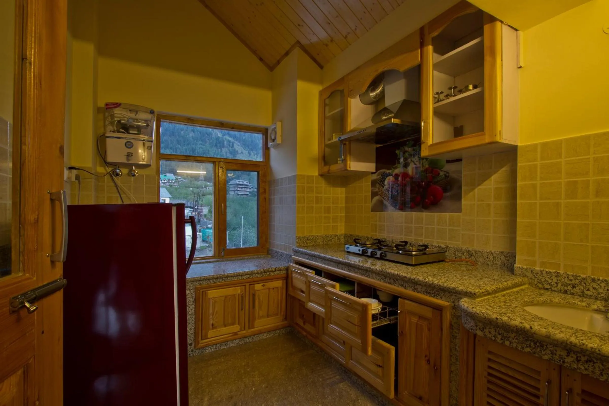 Foghills Cottages Manali