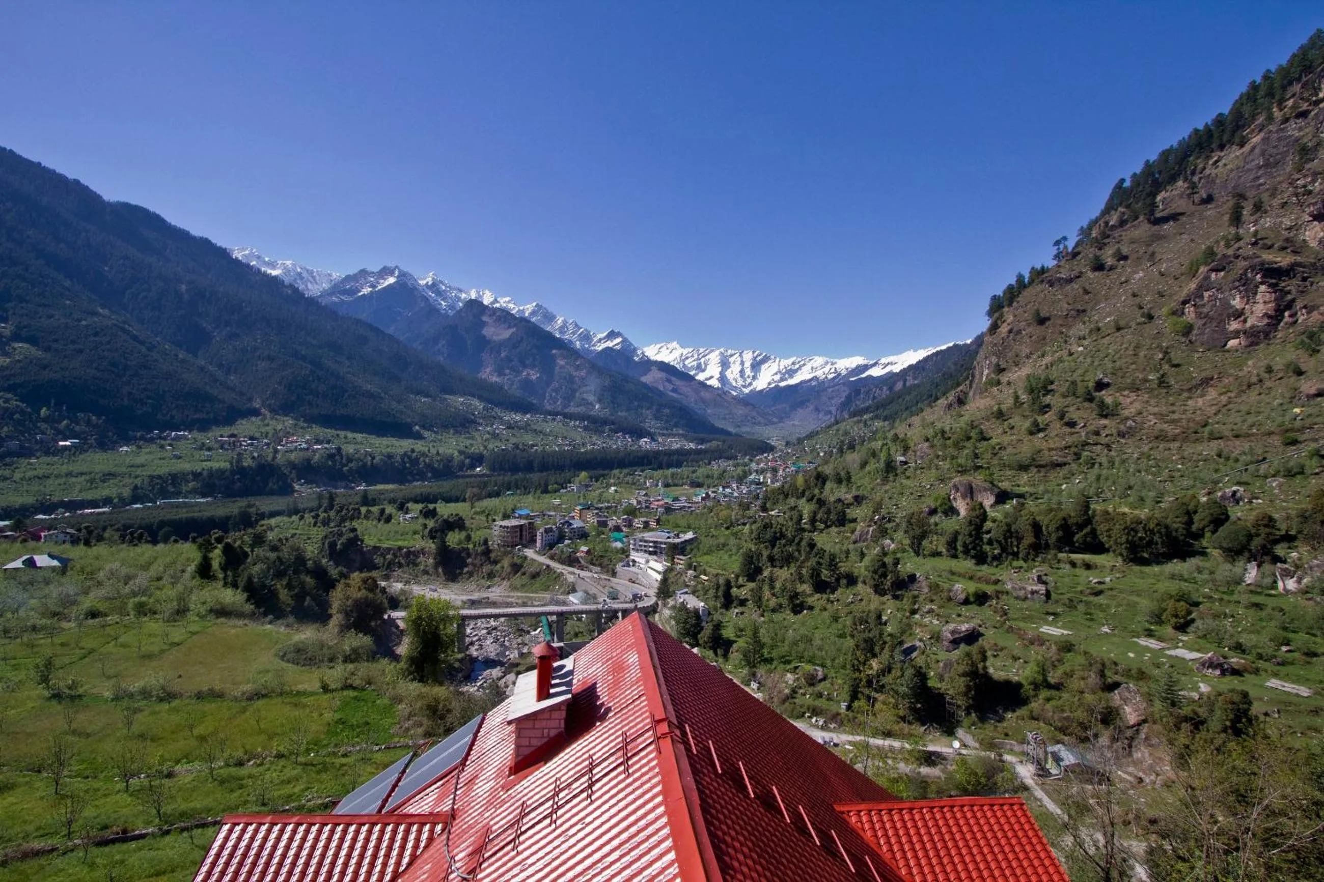 Foghills Cottages Manali