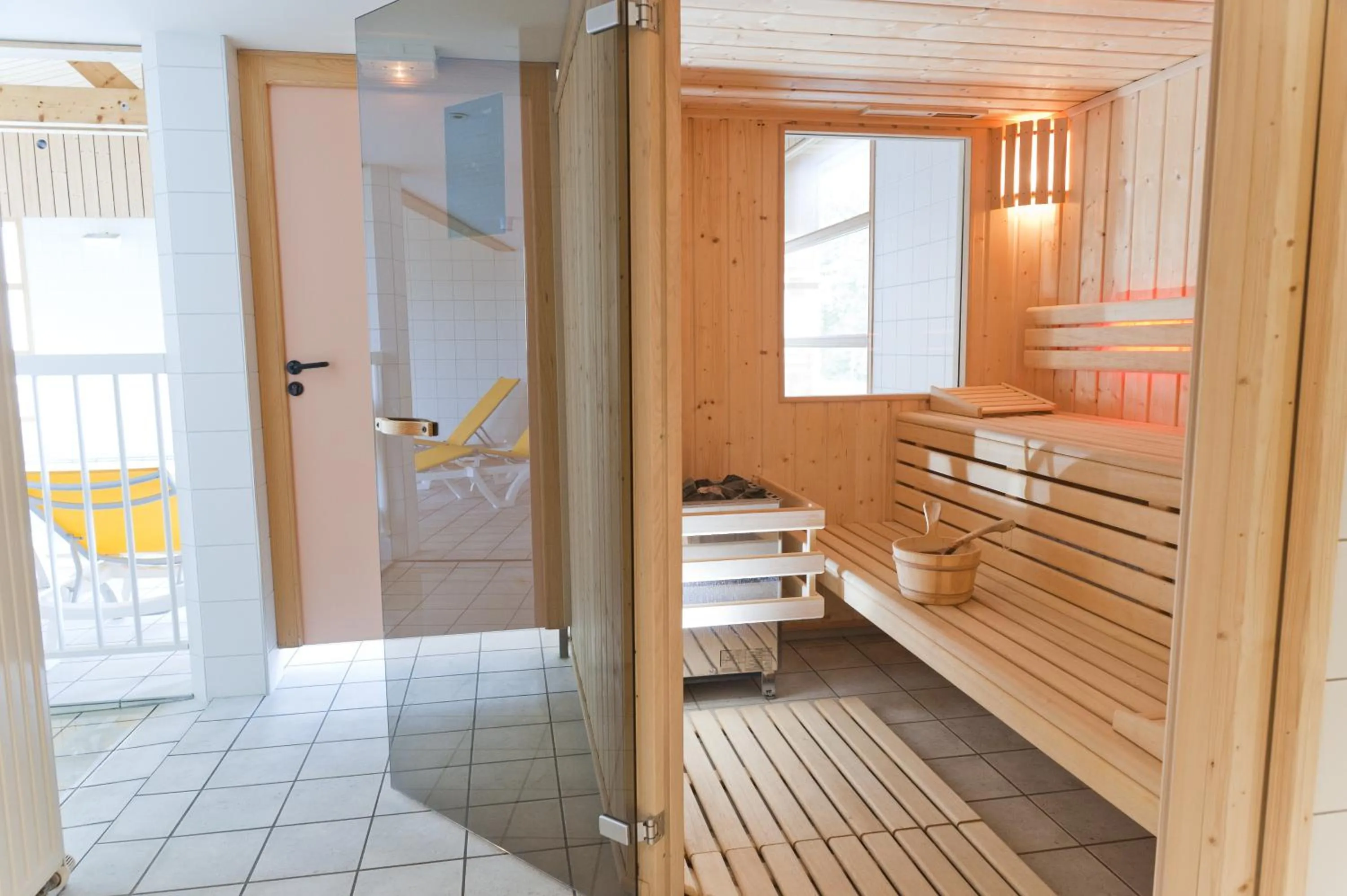 Sauna in Etoile des Neiges Hôtel et Piscine