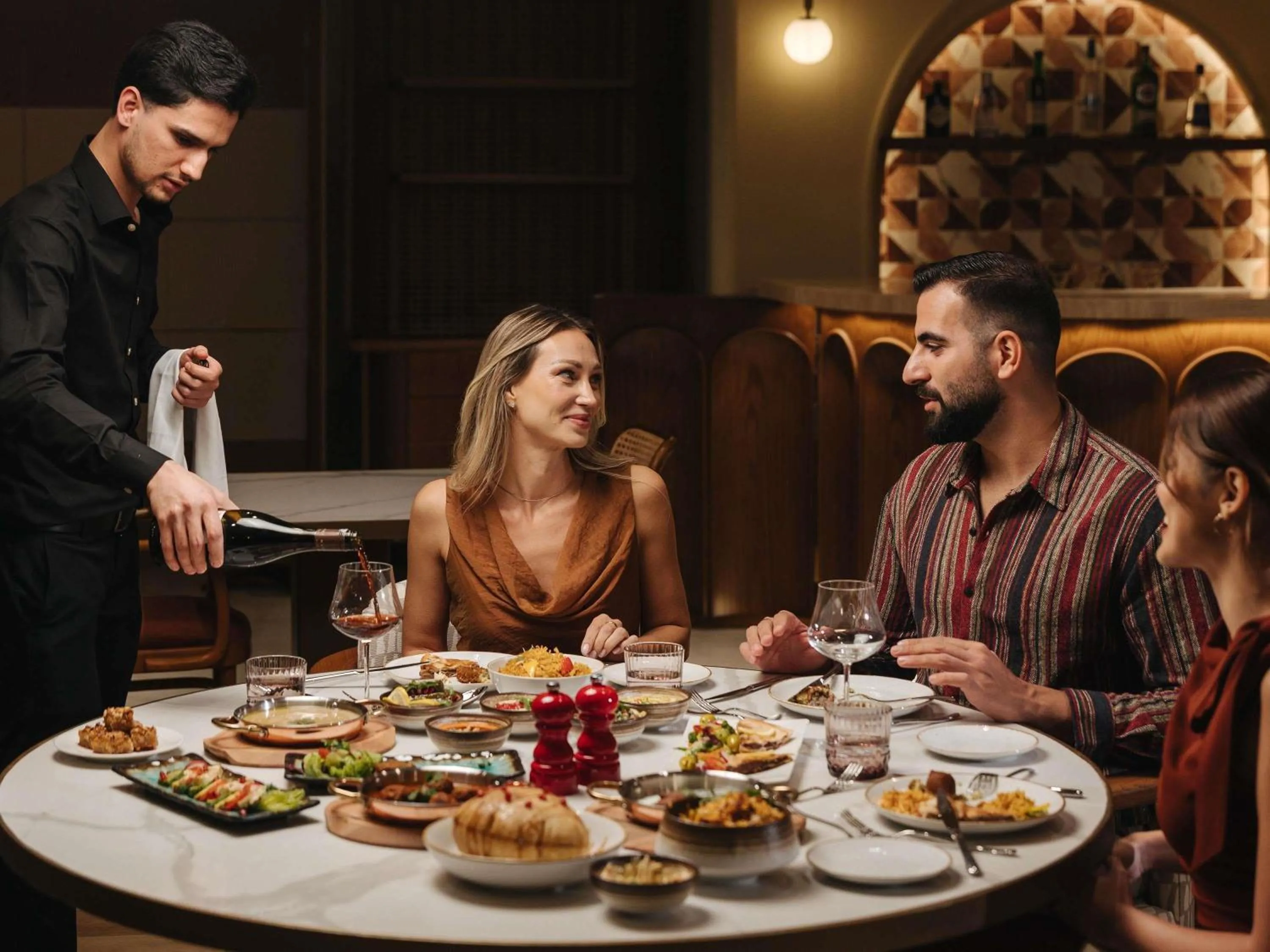 Restaurant/places to eat in Mercure Abu Dhabi Downtown