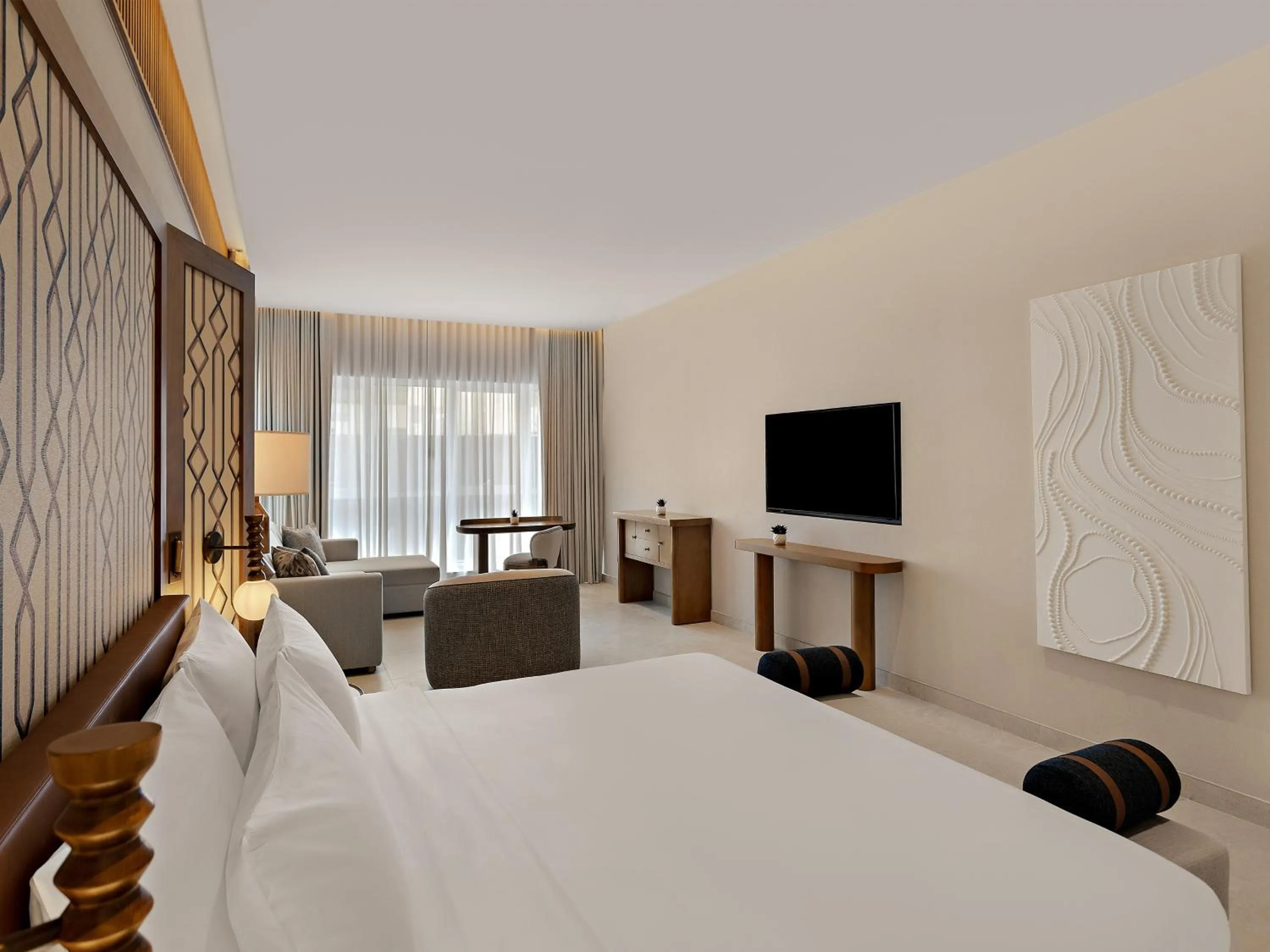 Bedroom, Bed in Mercure Abu Dhabi Downtown