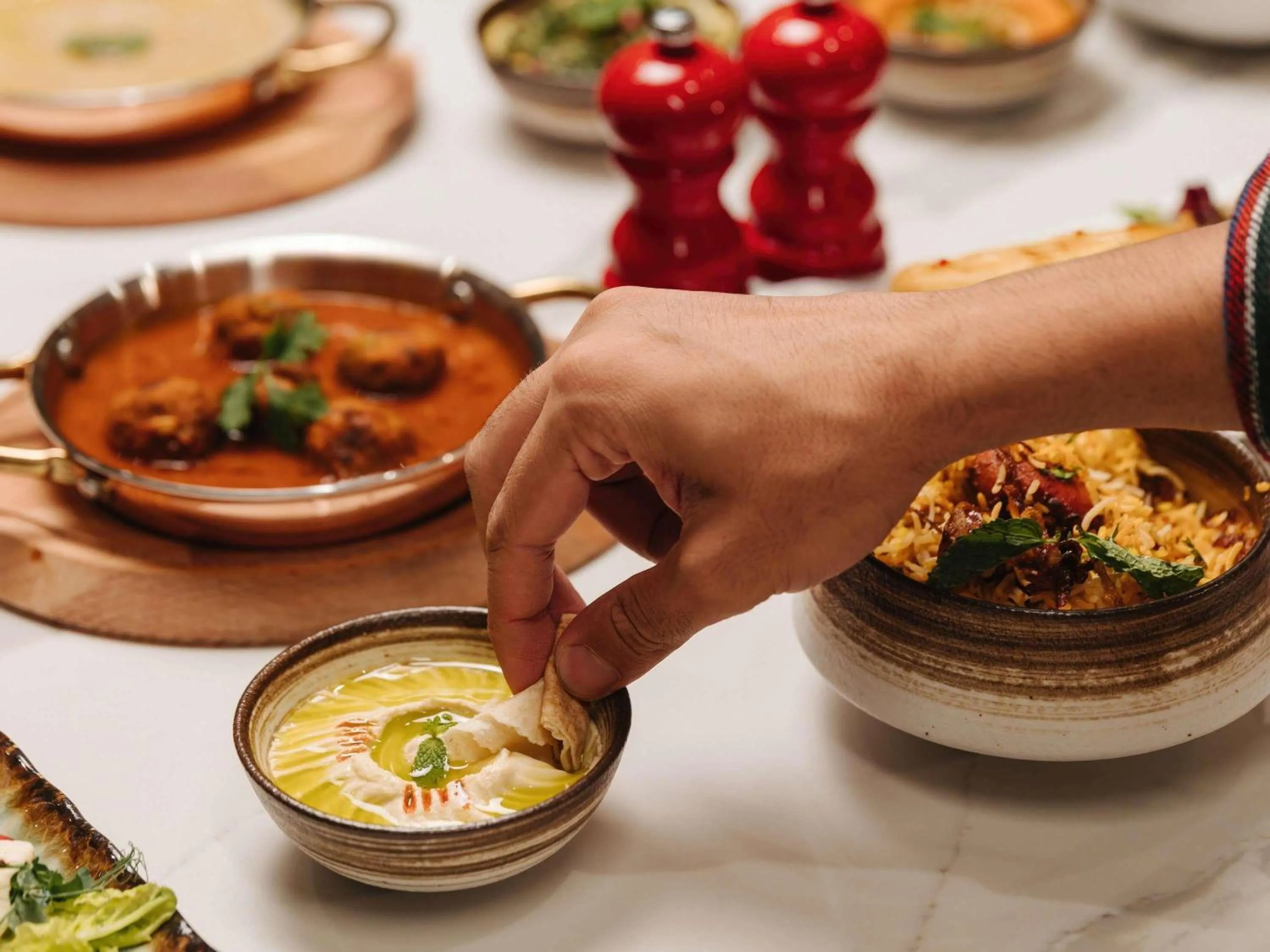 Restaurant/places to eat in Mercure Abu Dhabi Downtown