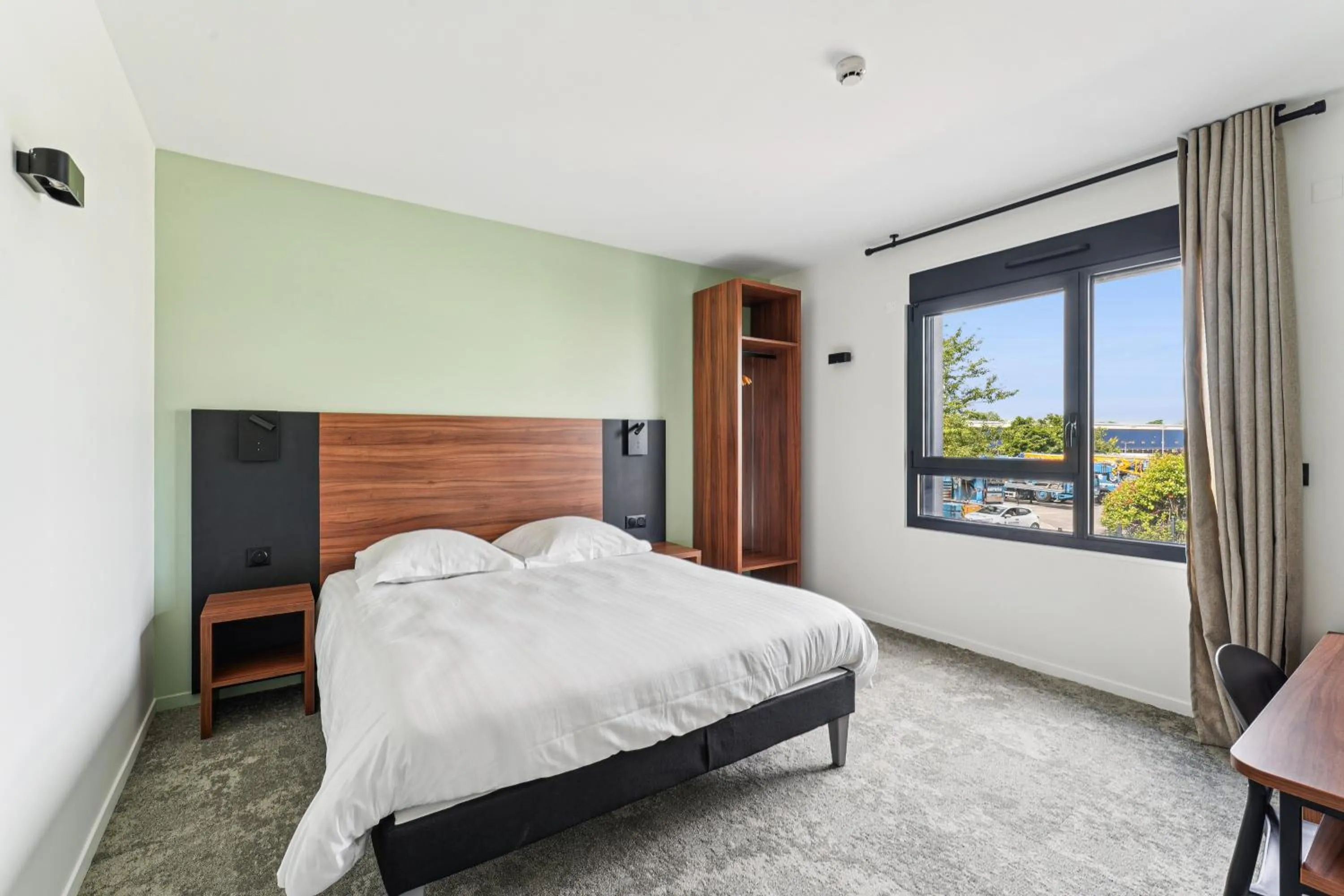 Bed in Hôtel Akena Pierrelaye