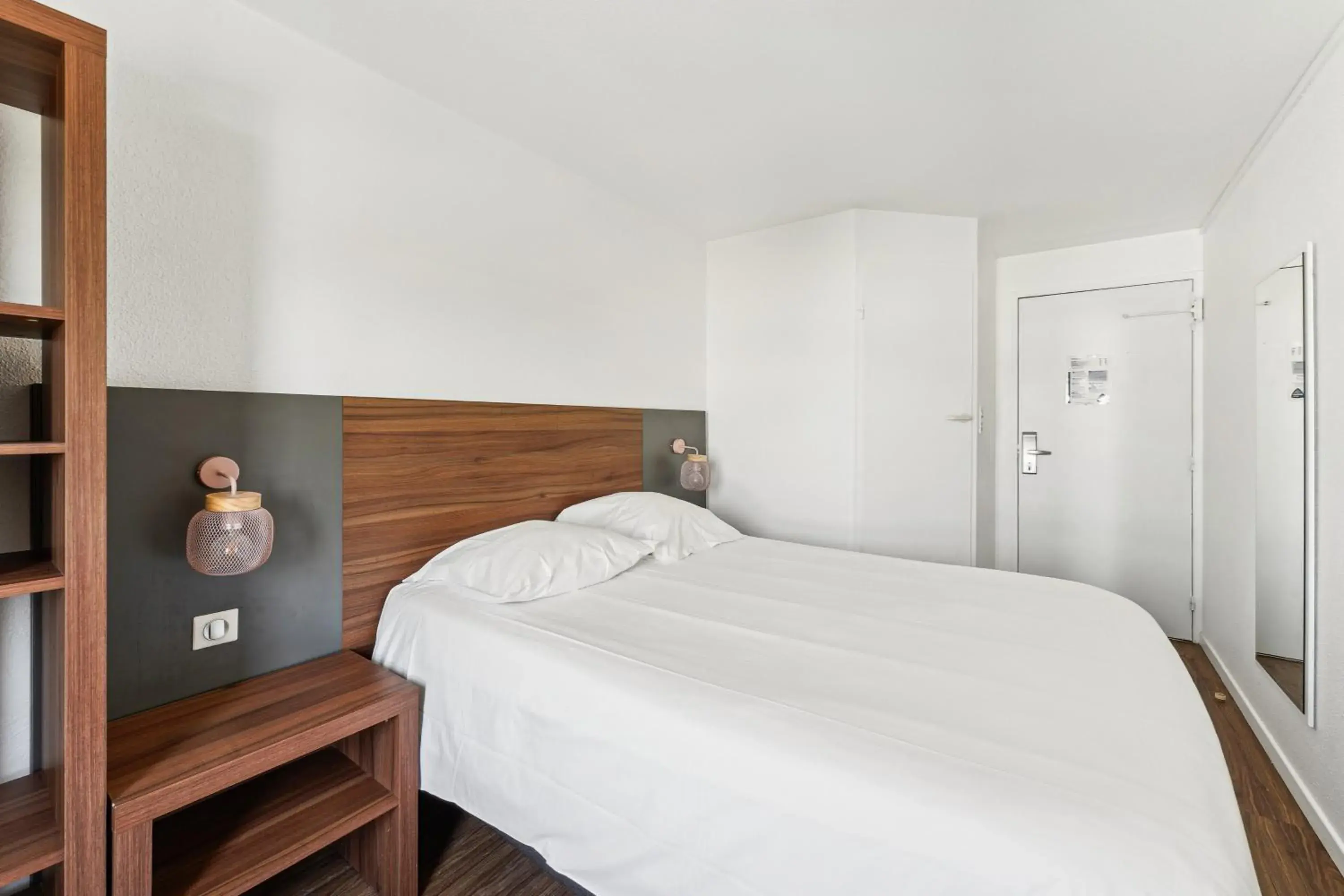 Double Room in Hôtel Akena Pierrelaye Double Room in Hôtel Akena Pierrelaye