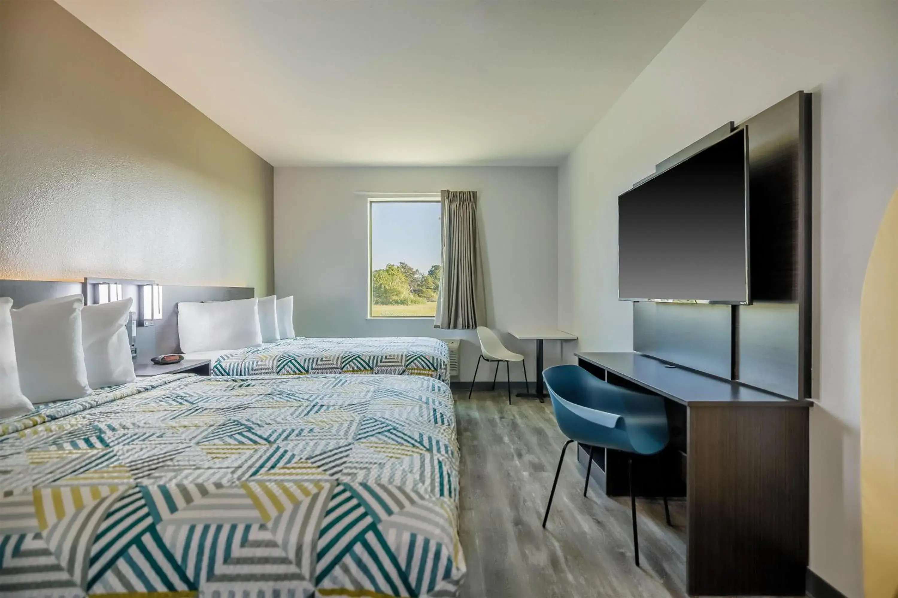 Queen Room with Two Queen Beds - Disability Access - Smoking in Studio 6 Giddings Queen Room with Two Queen Beds - Disability Access - Smoking in Studio 6 Giddings