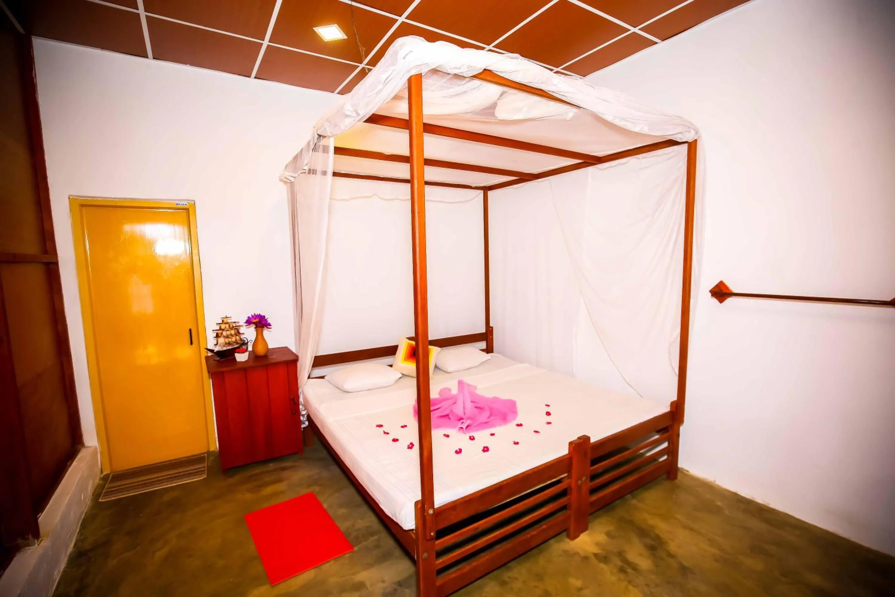 Bed in Talalla Freedom Resort