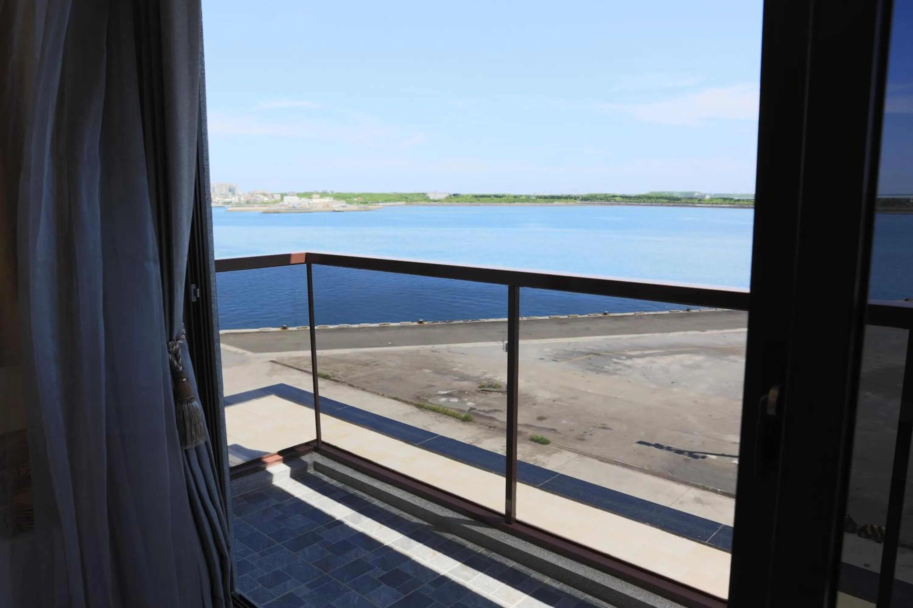 Balcony/Terrace in Luck Bay B&B