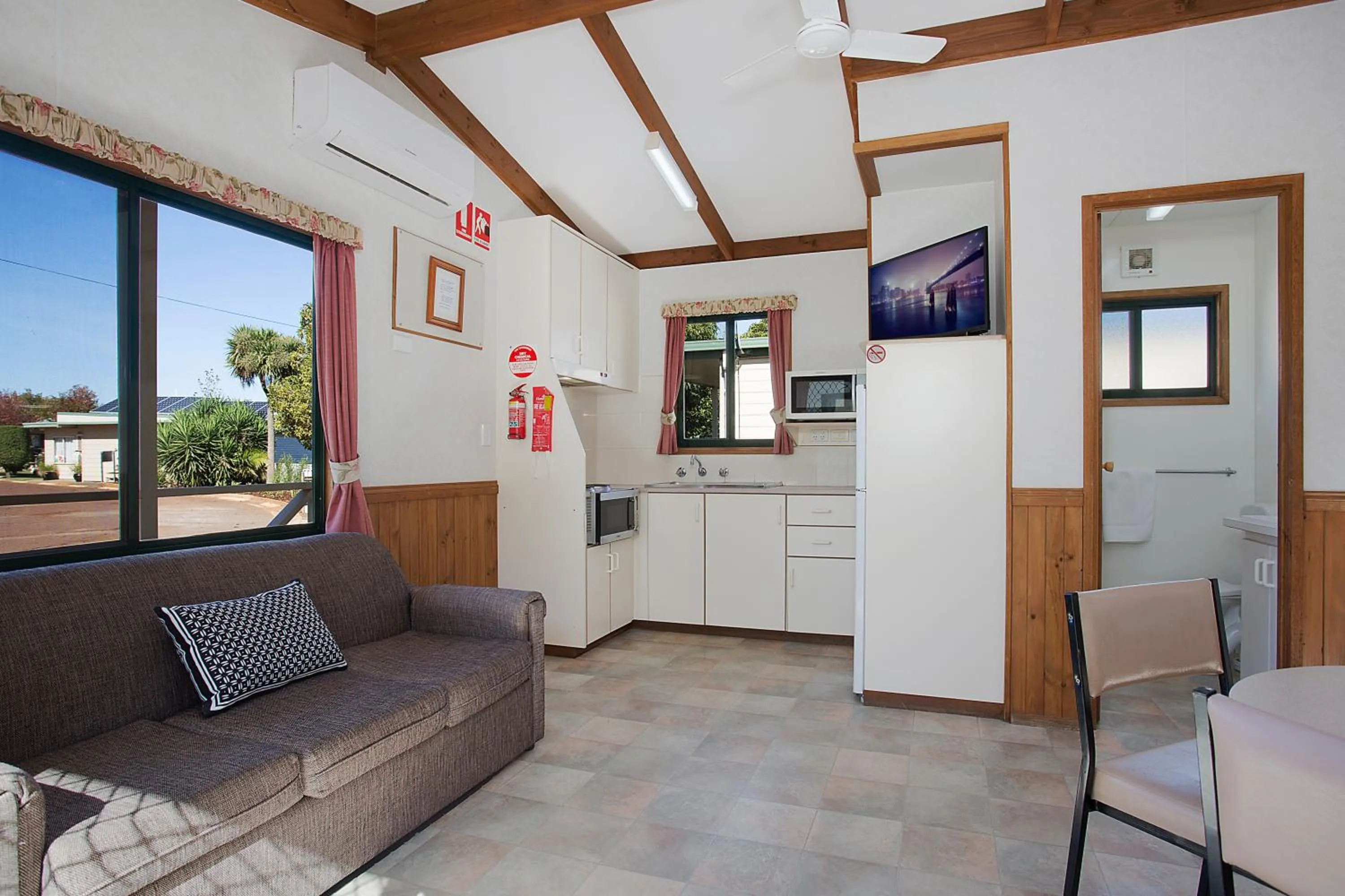 Kitchen or kitchenette in Hamilton Caravan Park