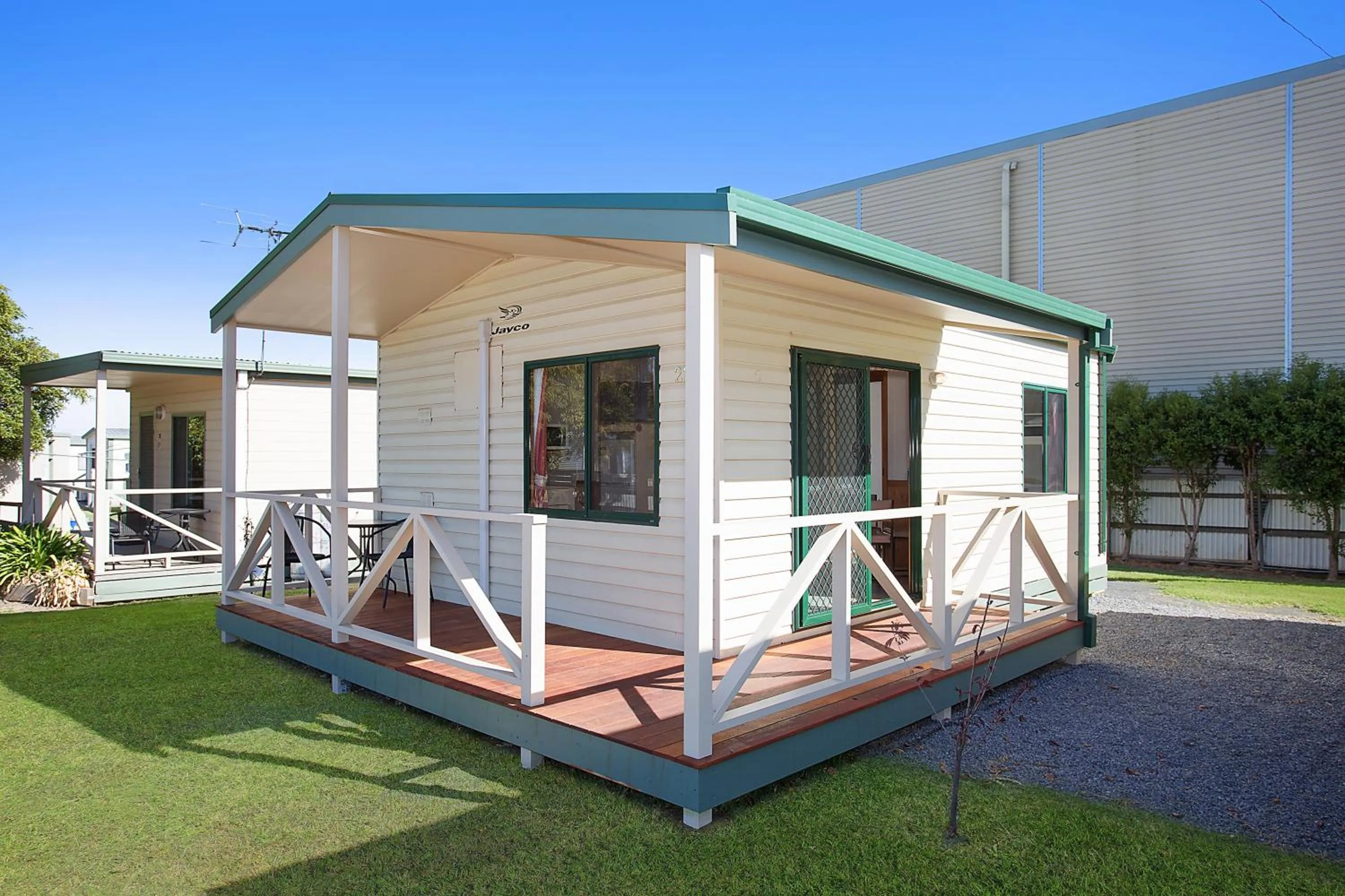 Property building in Hamilton Caravan Park