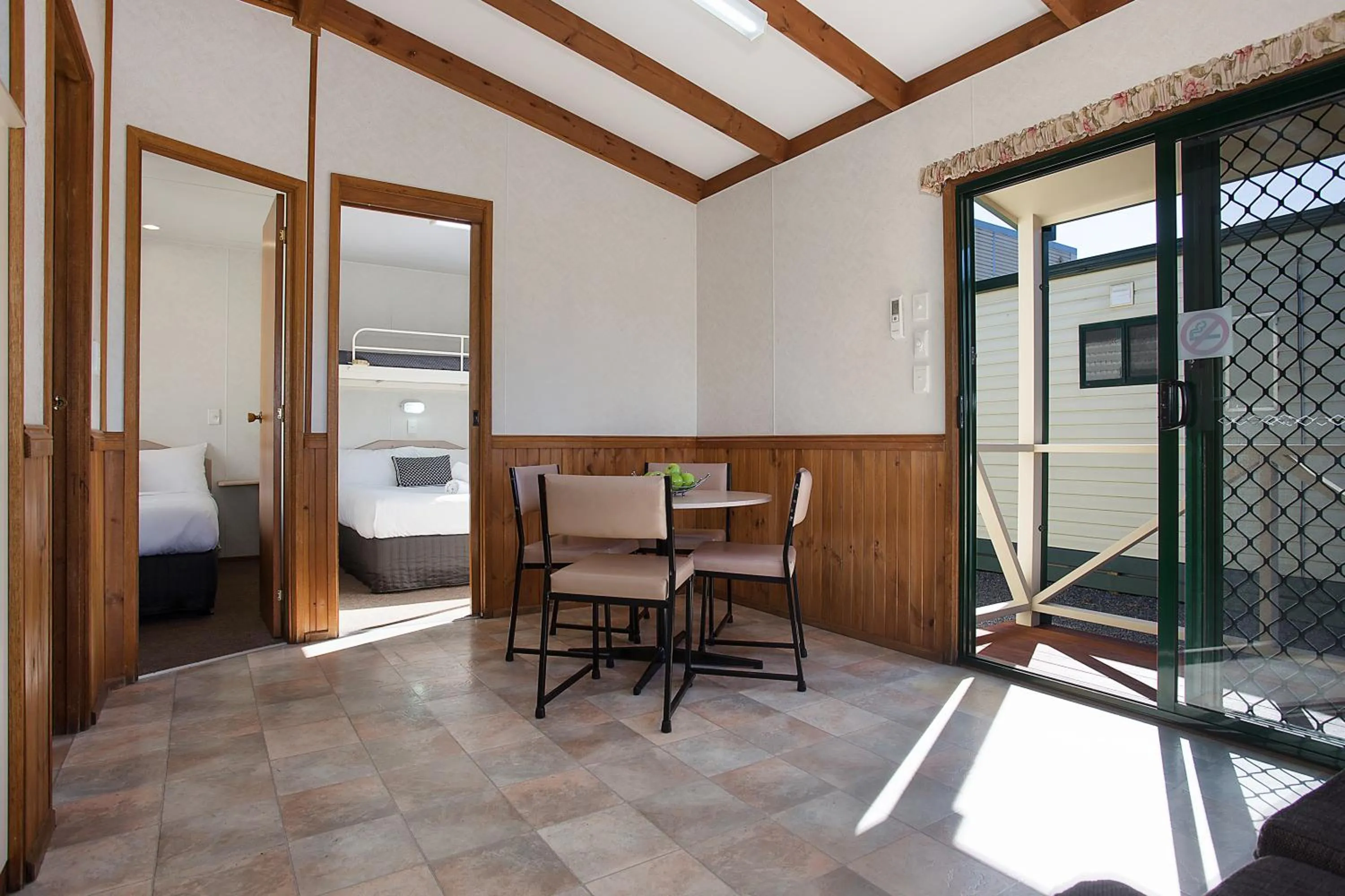 Dining area in Hamilton Caravan Park