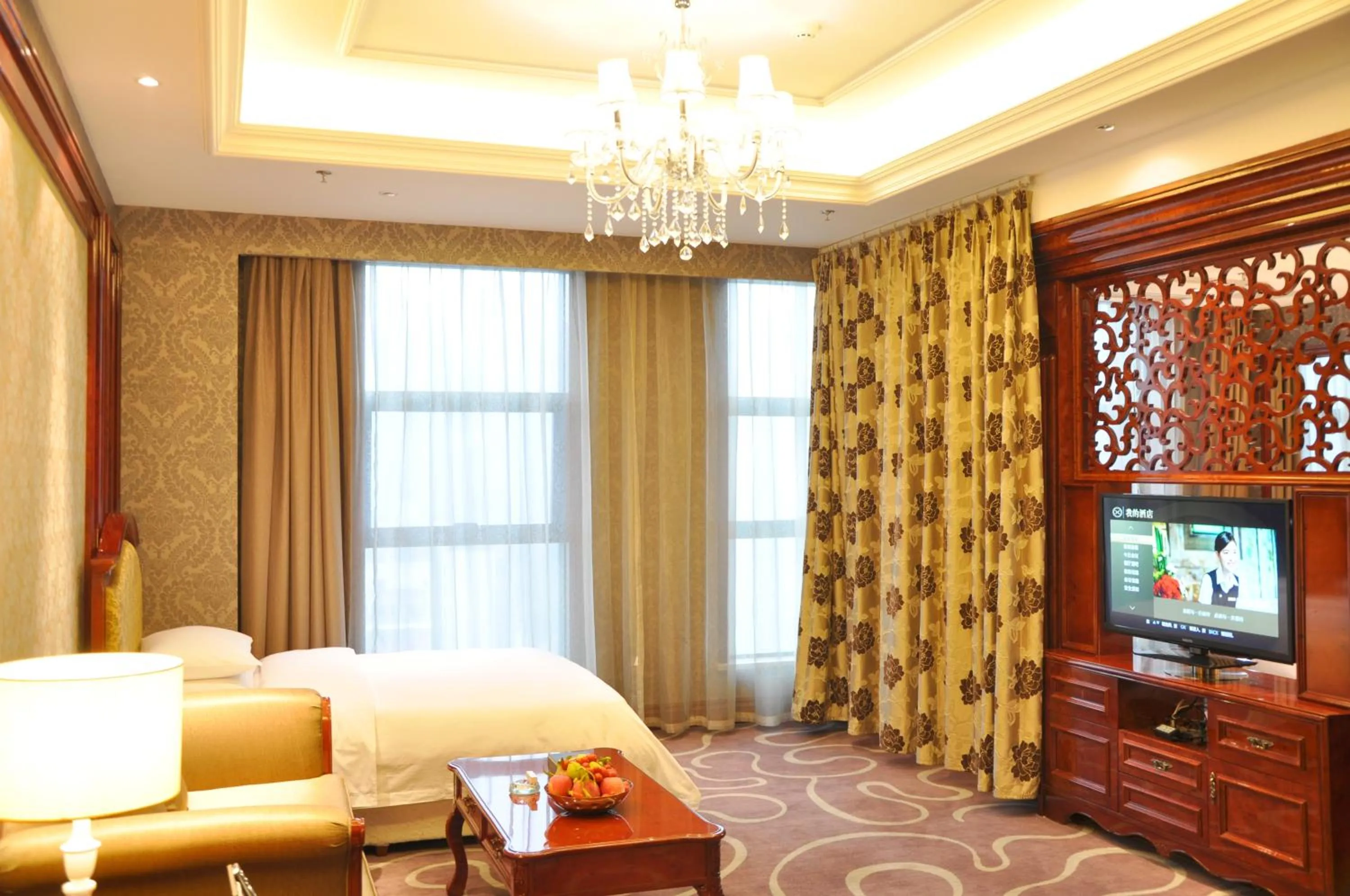 Photo of the whole room in Huachen International Hotel