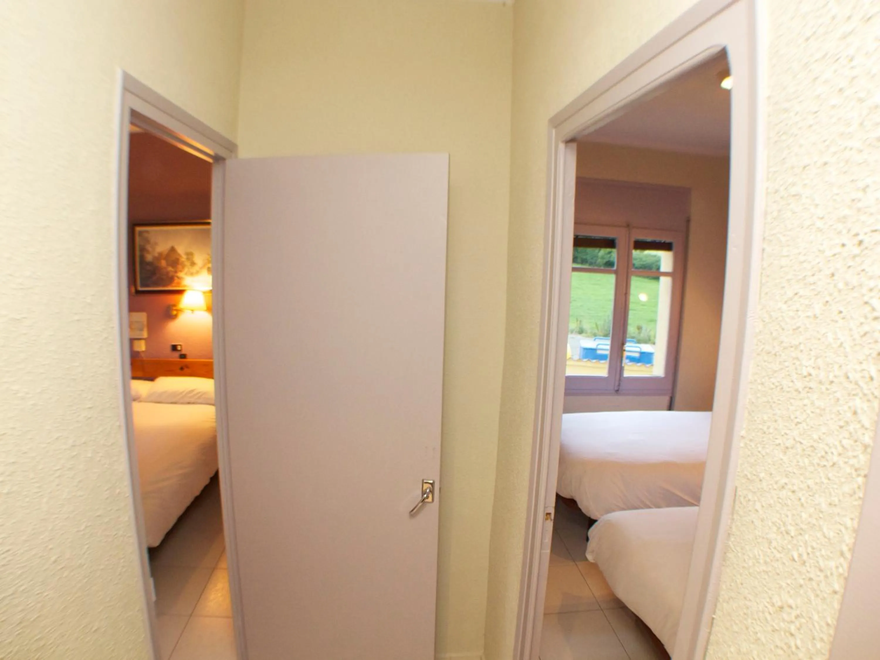 Photo of the whole room, Bed in Hotel Mirador