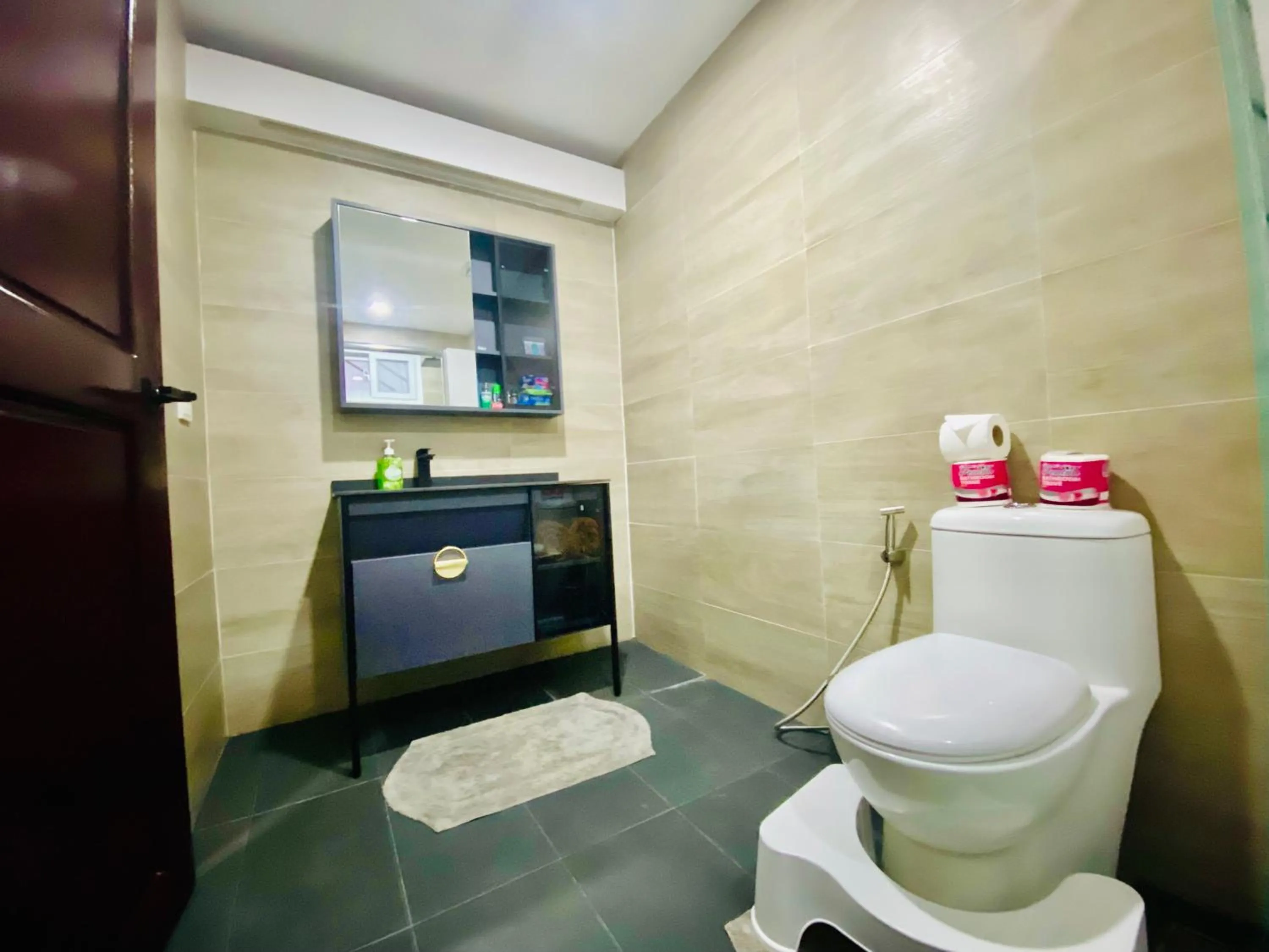 Toilet in Lalaguna Villas Luxury Dive Resort and Spa