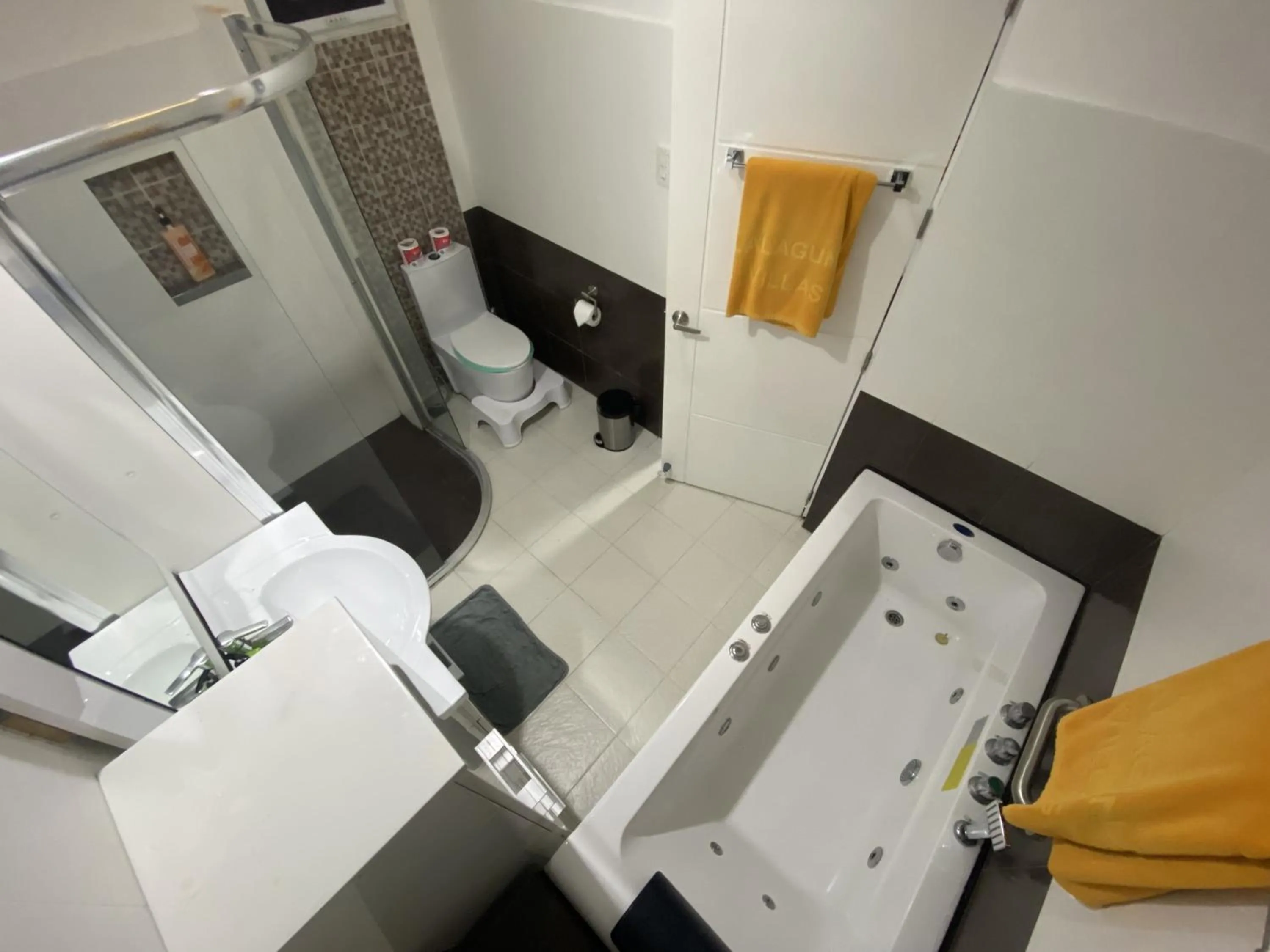 Toilet in Lalaguna Villas Luxury Dive Resort and Spa