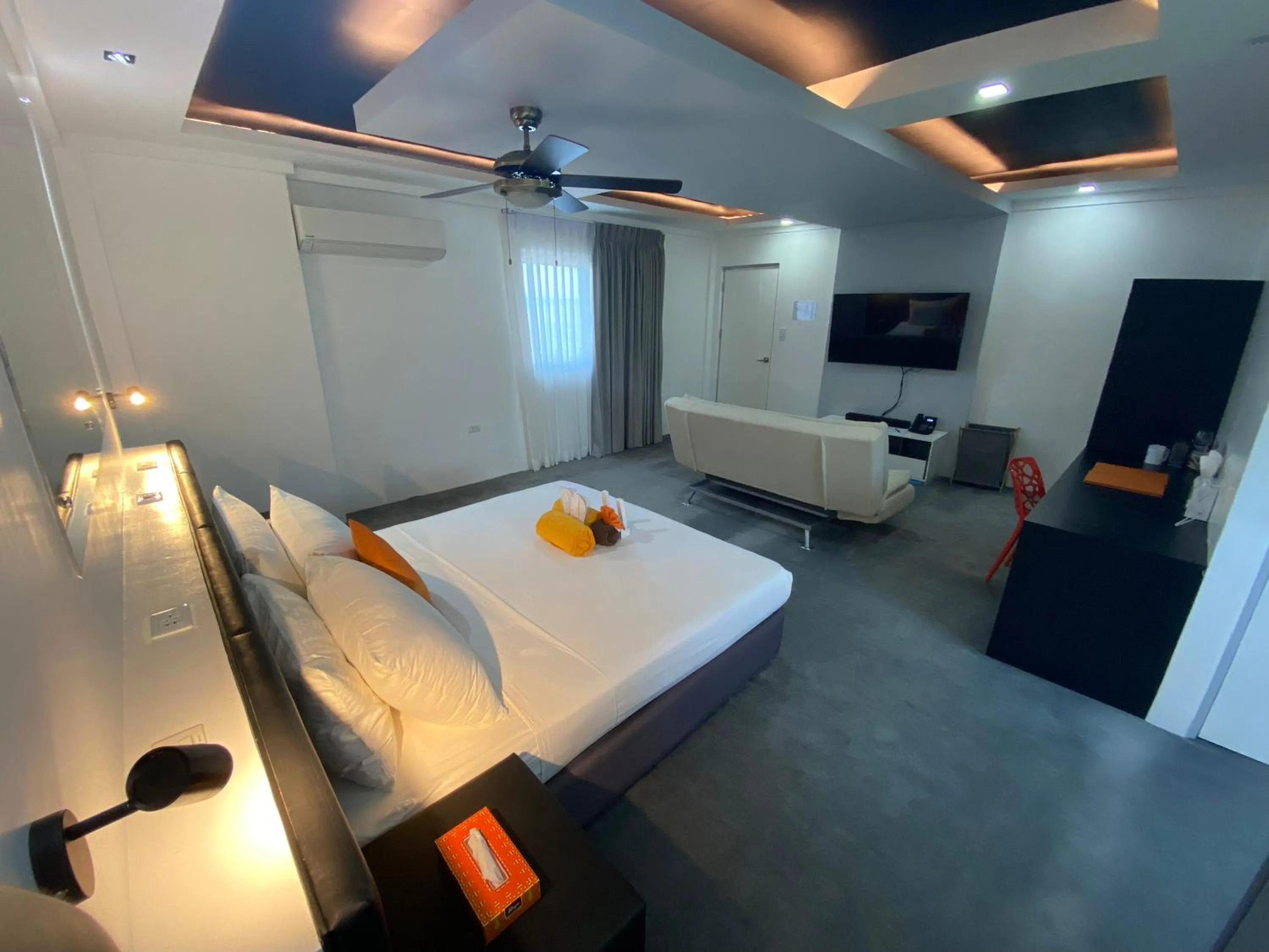 Bed in Lalaguna Villas Luxury Dive Resort and Spa