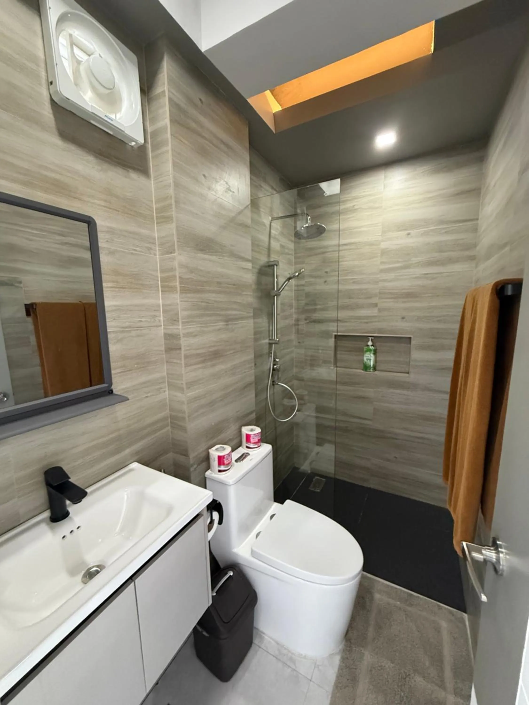 Bathroom in Lalaguna Villas Luxury Dive Resort and Spa