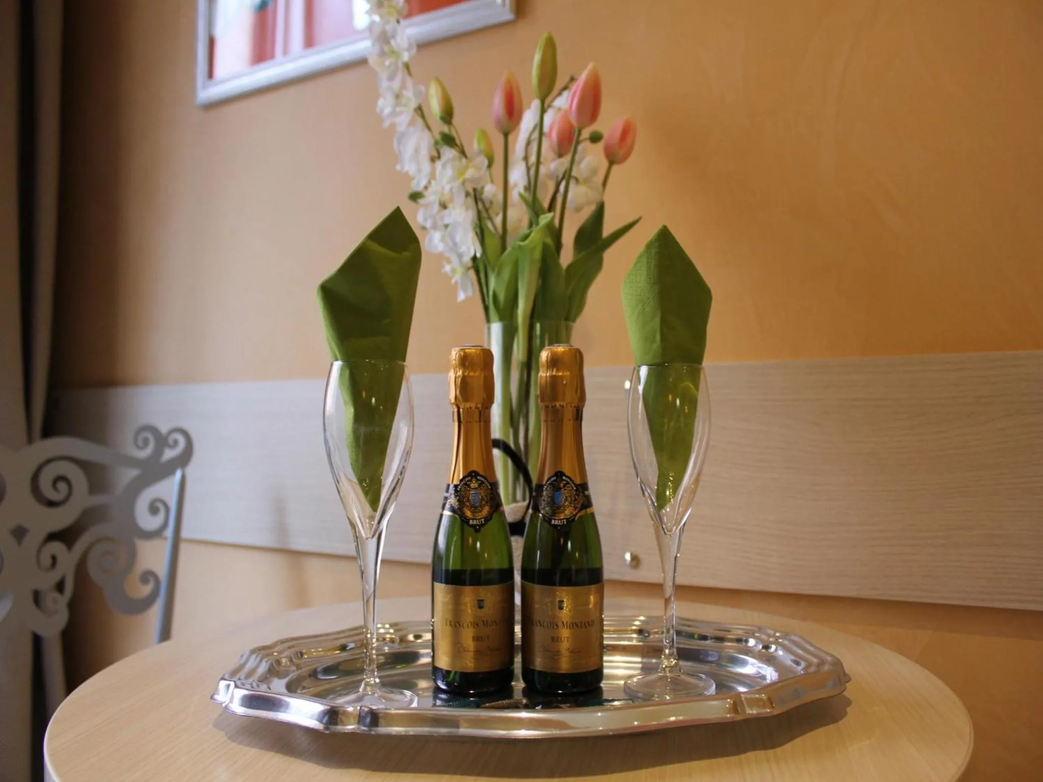 Decorative detail in Candia Inn Vatican