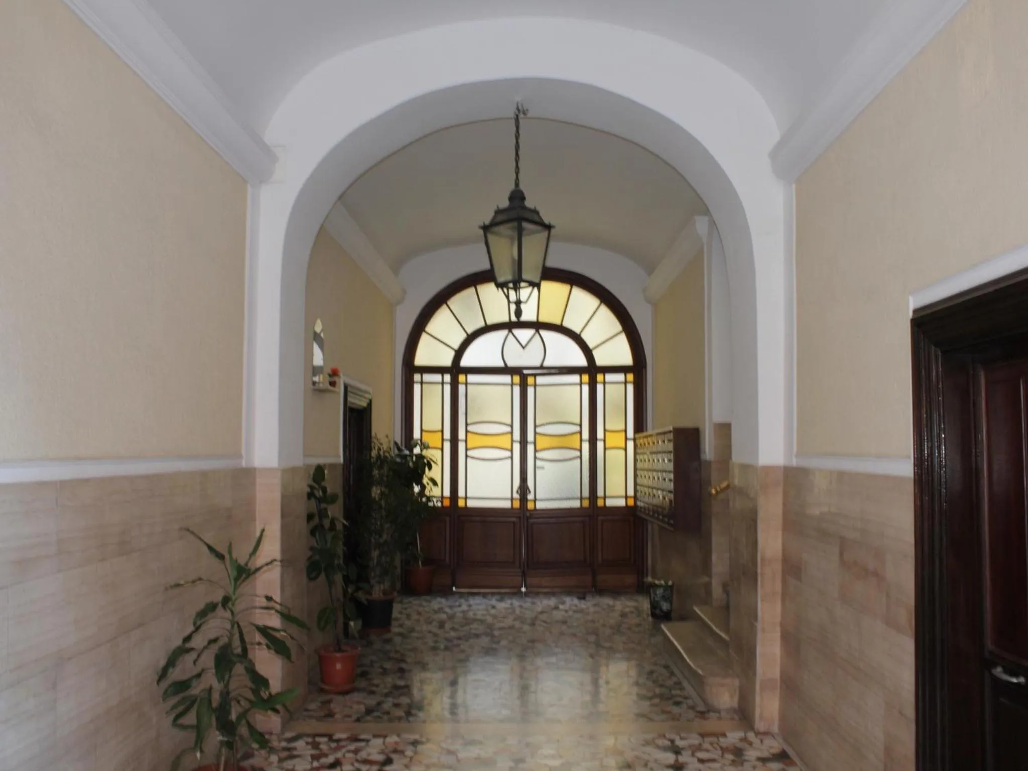 Facade/entrance in Candia Inn Vatican