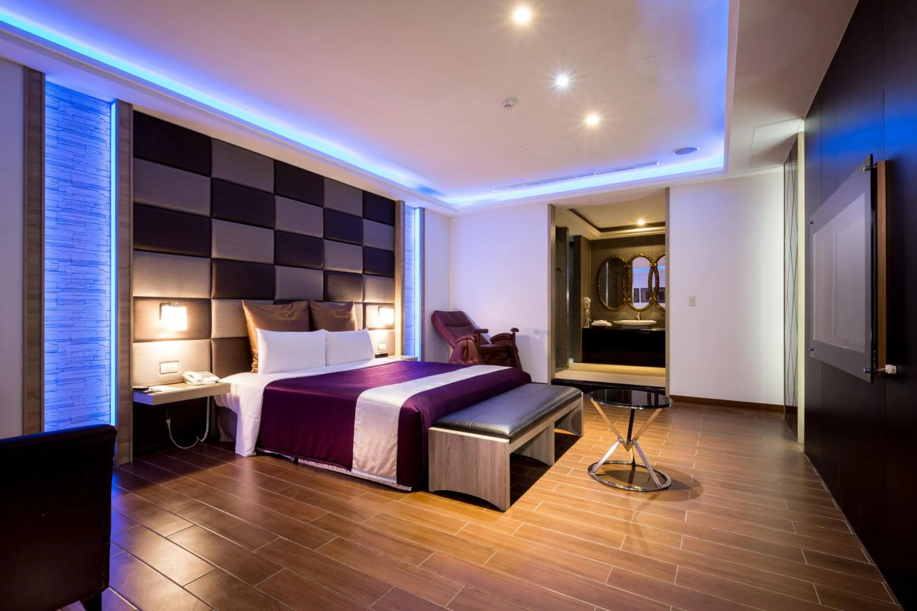 Bed in Belle Song Motel