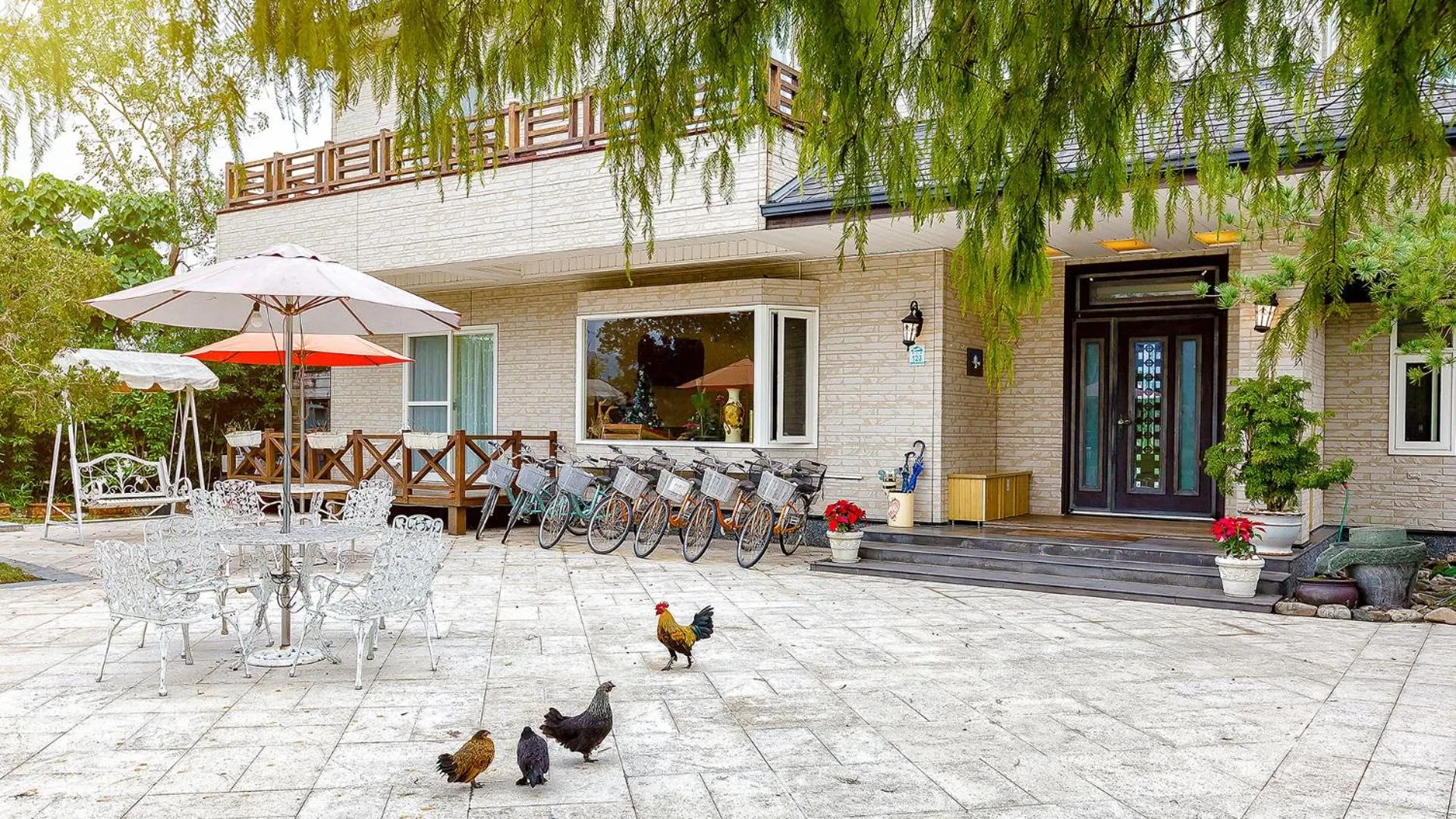 Property building in Spring Villa