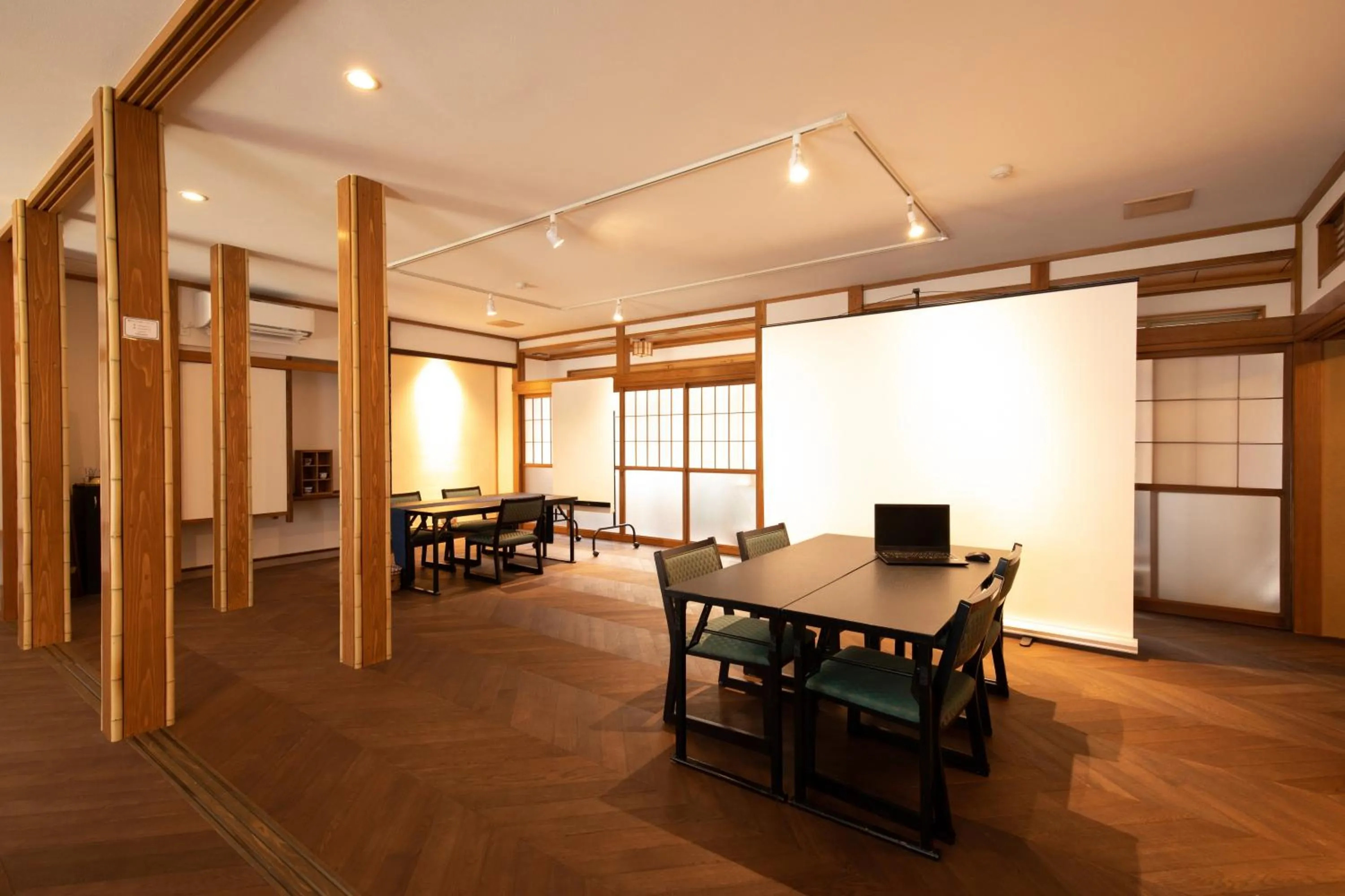 Dining area in Tsukasaya Ryokan