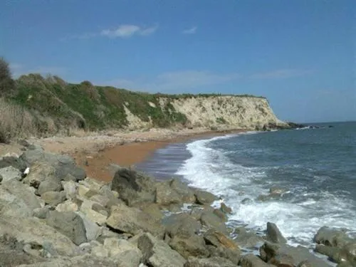 Beach in Lisle Combe