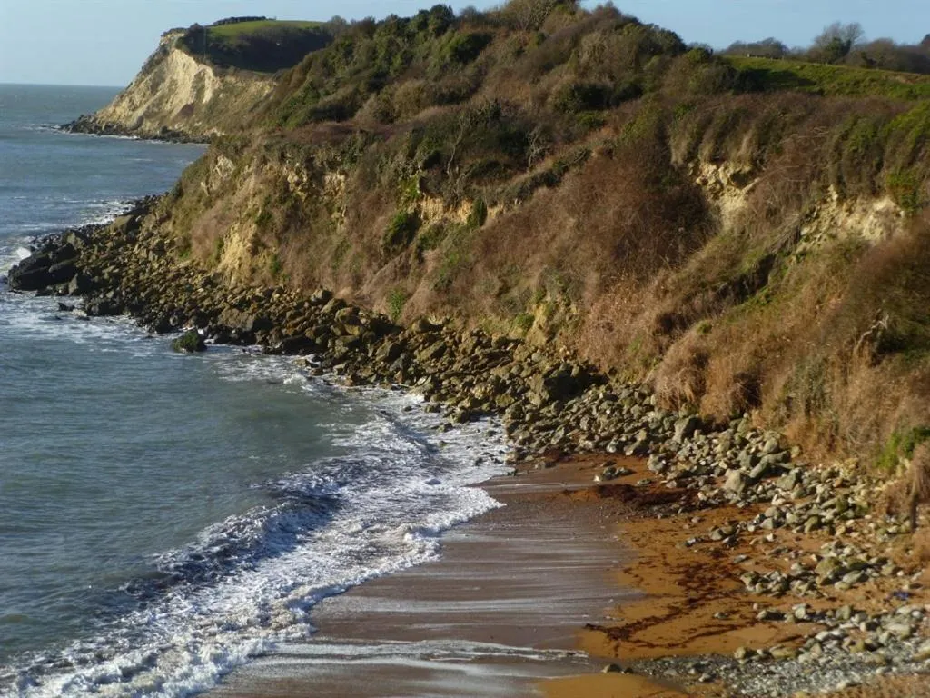 Beach in Lisle Combe