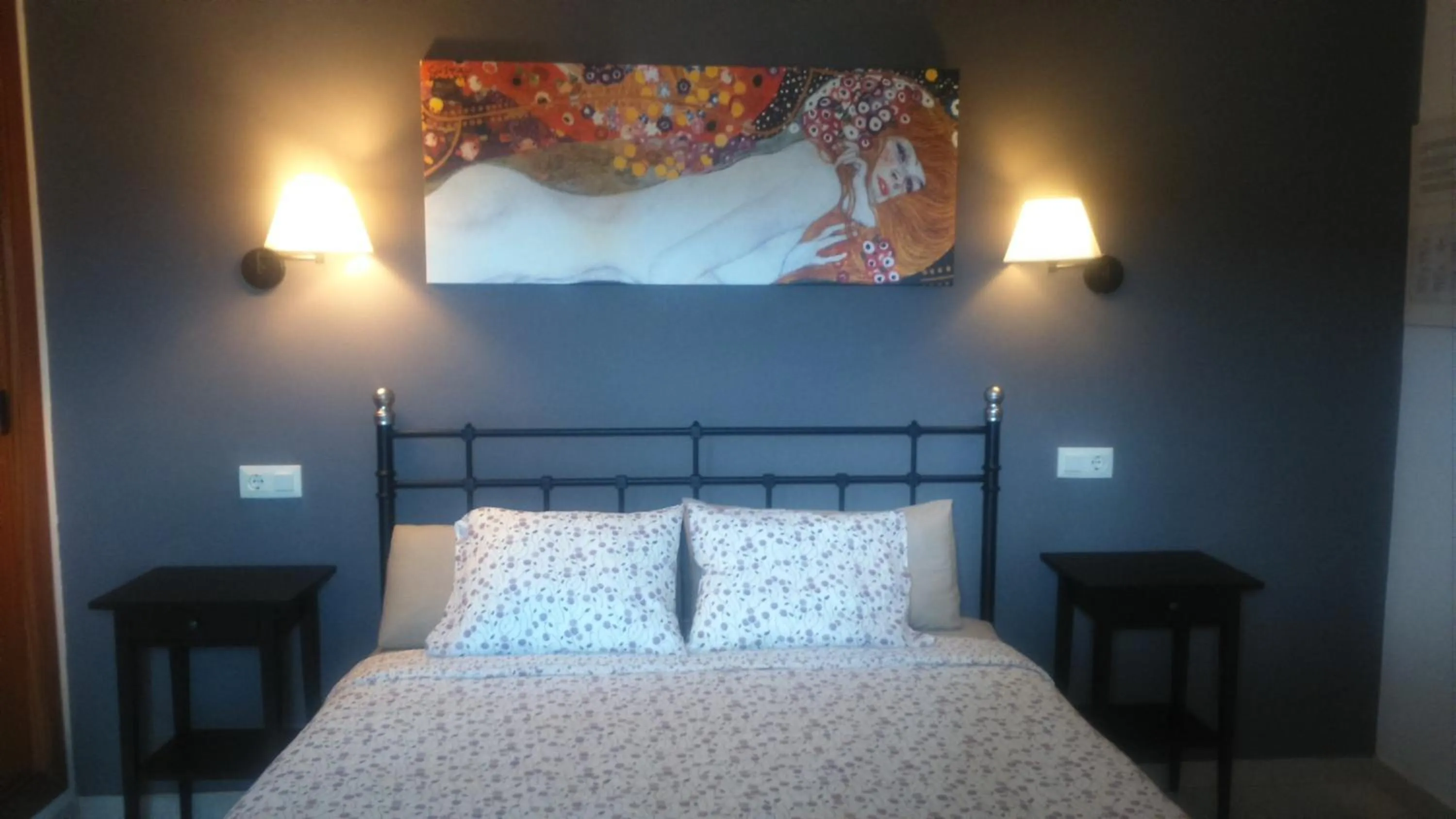 Photo of the whole room, Bed in Hotel Miami