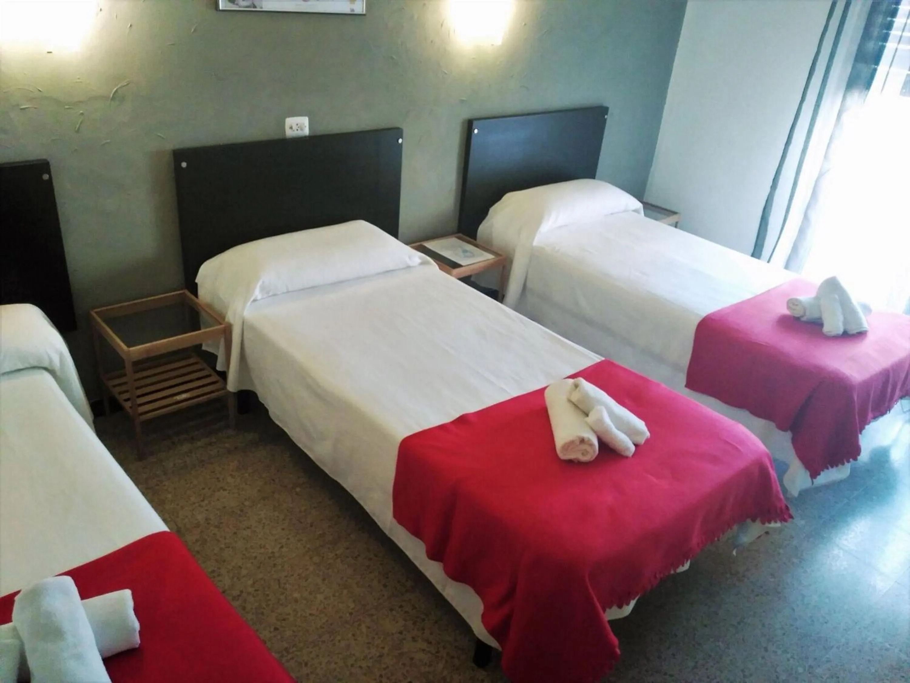 Photo of the whole room, Bed in Hotel Miami