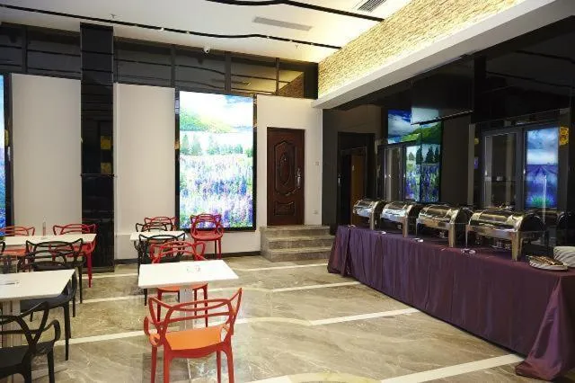 Restaurant/places to eat in Lavande Hotel Zhanjiang Guomao