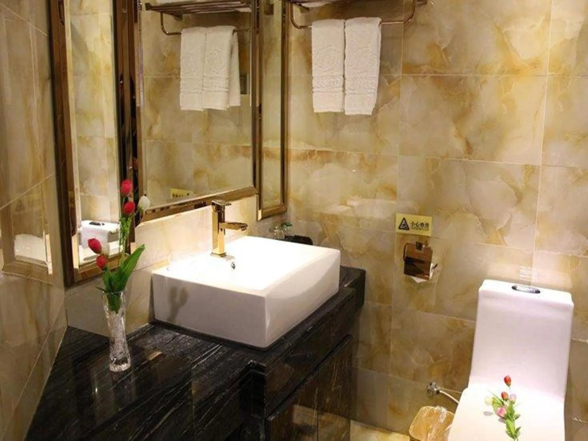 Bathroom in Lavande Hotel Wuhan Railway Station