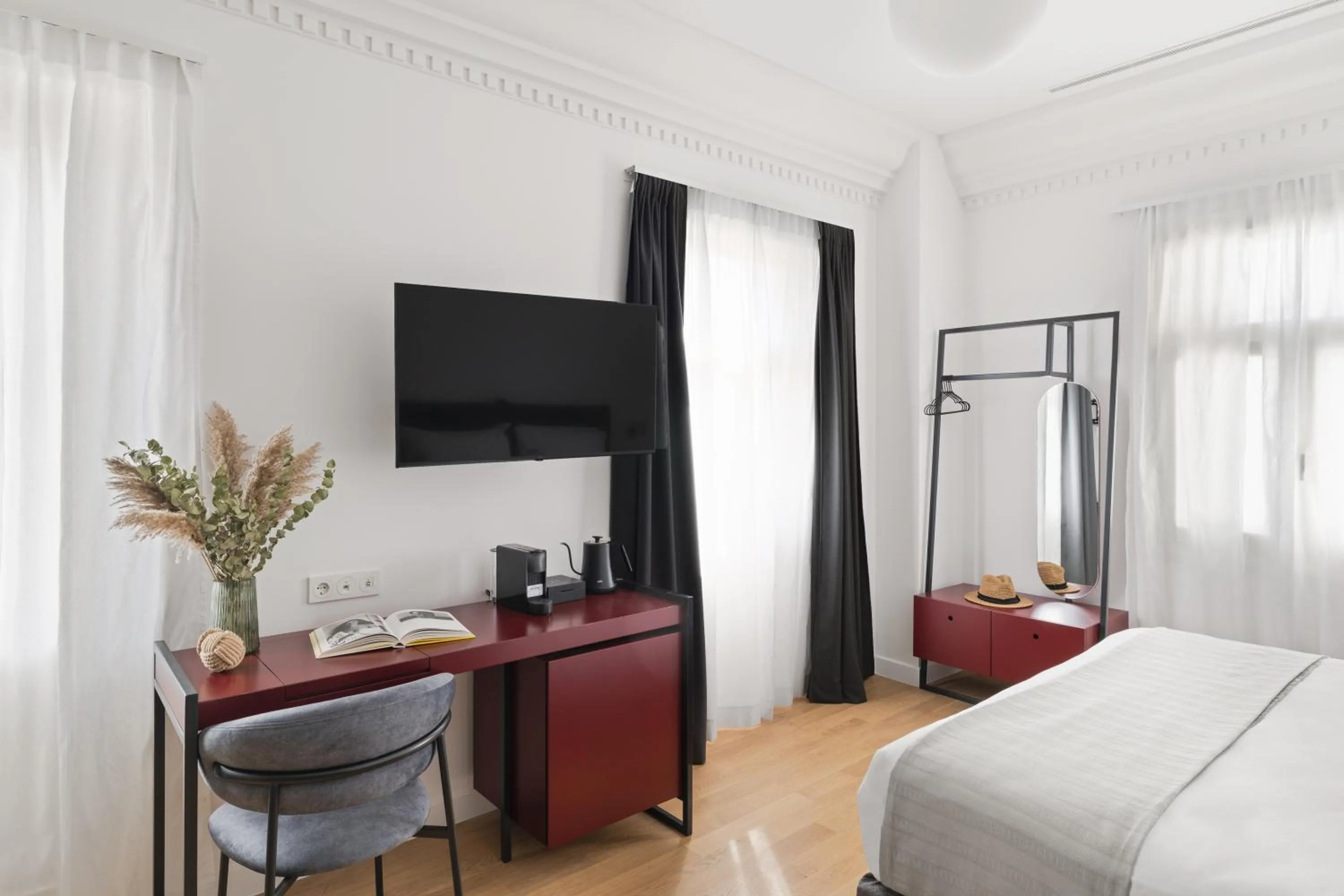 Bed in Morus Acropolis Boutique Hotel