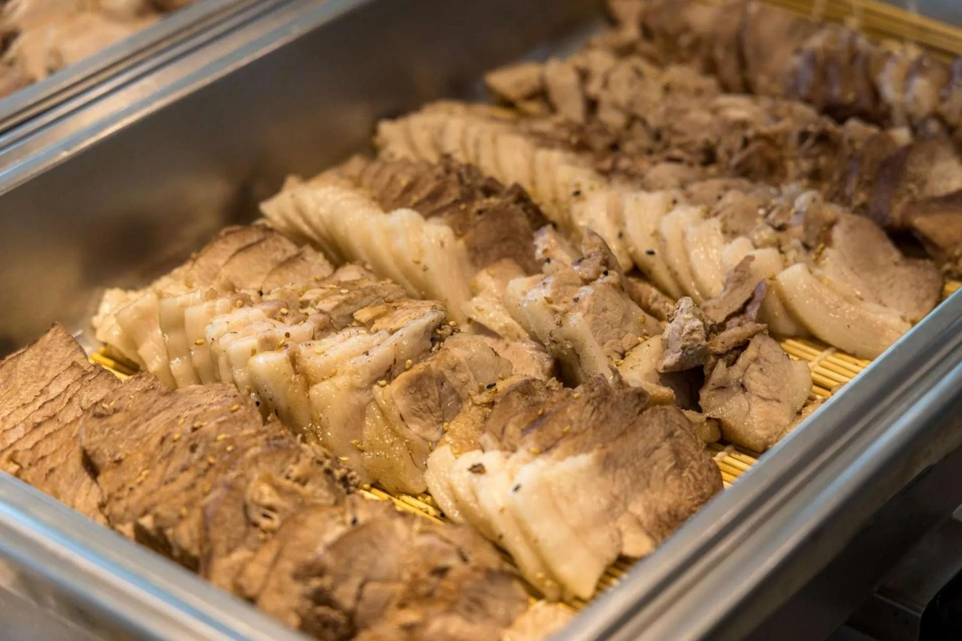 Restaurant/places to eat in Hotel Wooin