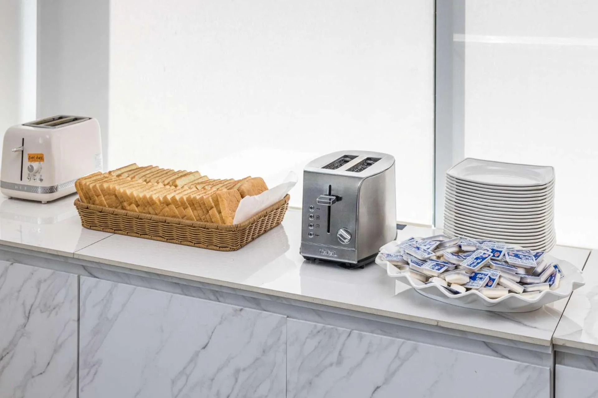 Breakfast in Hotel Wooin