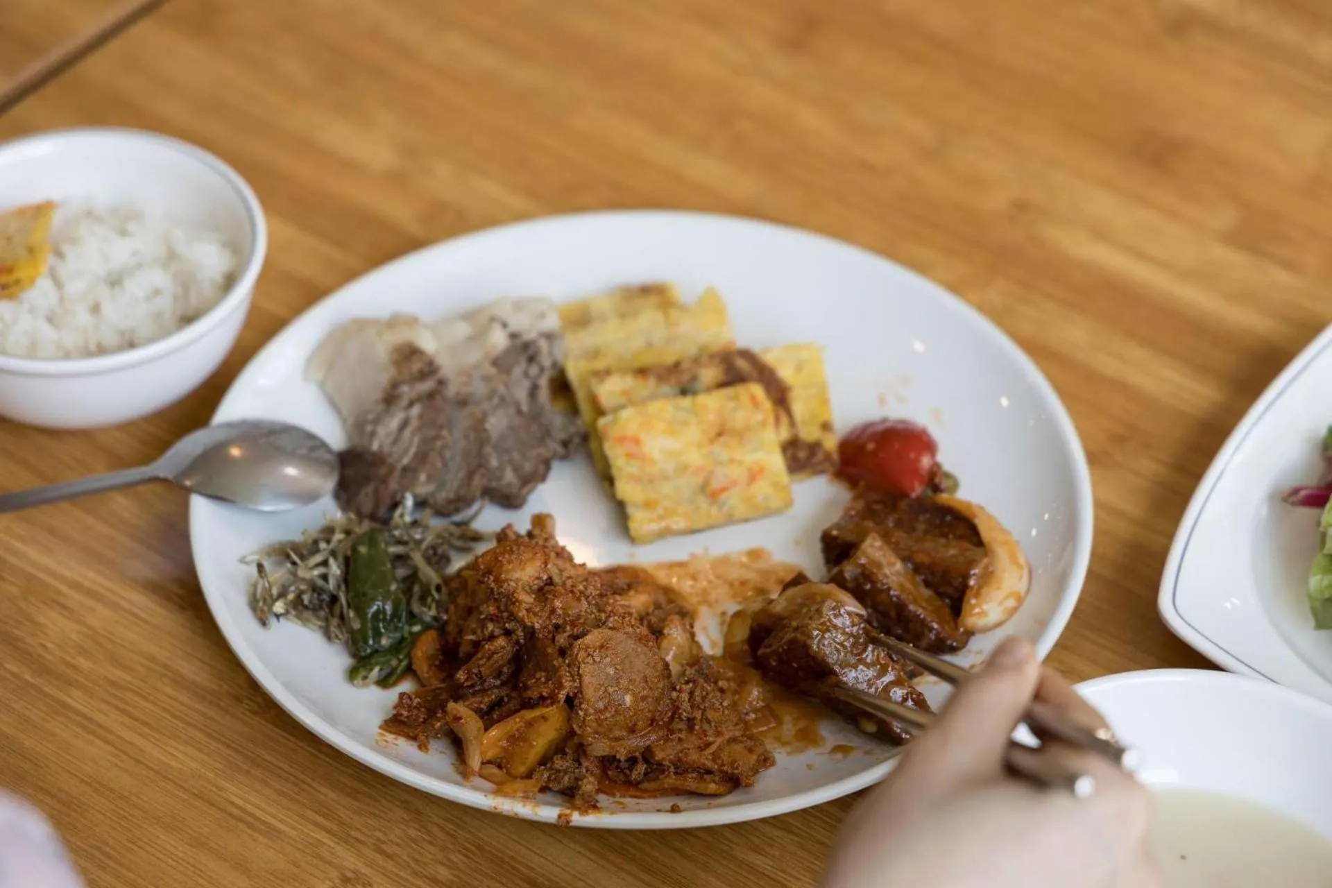 Property building in Hotel Wooin