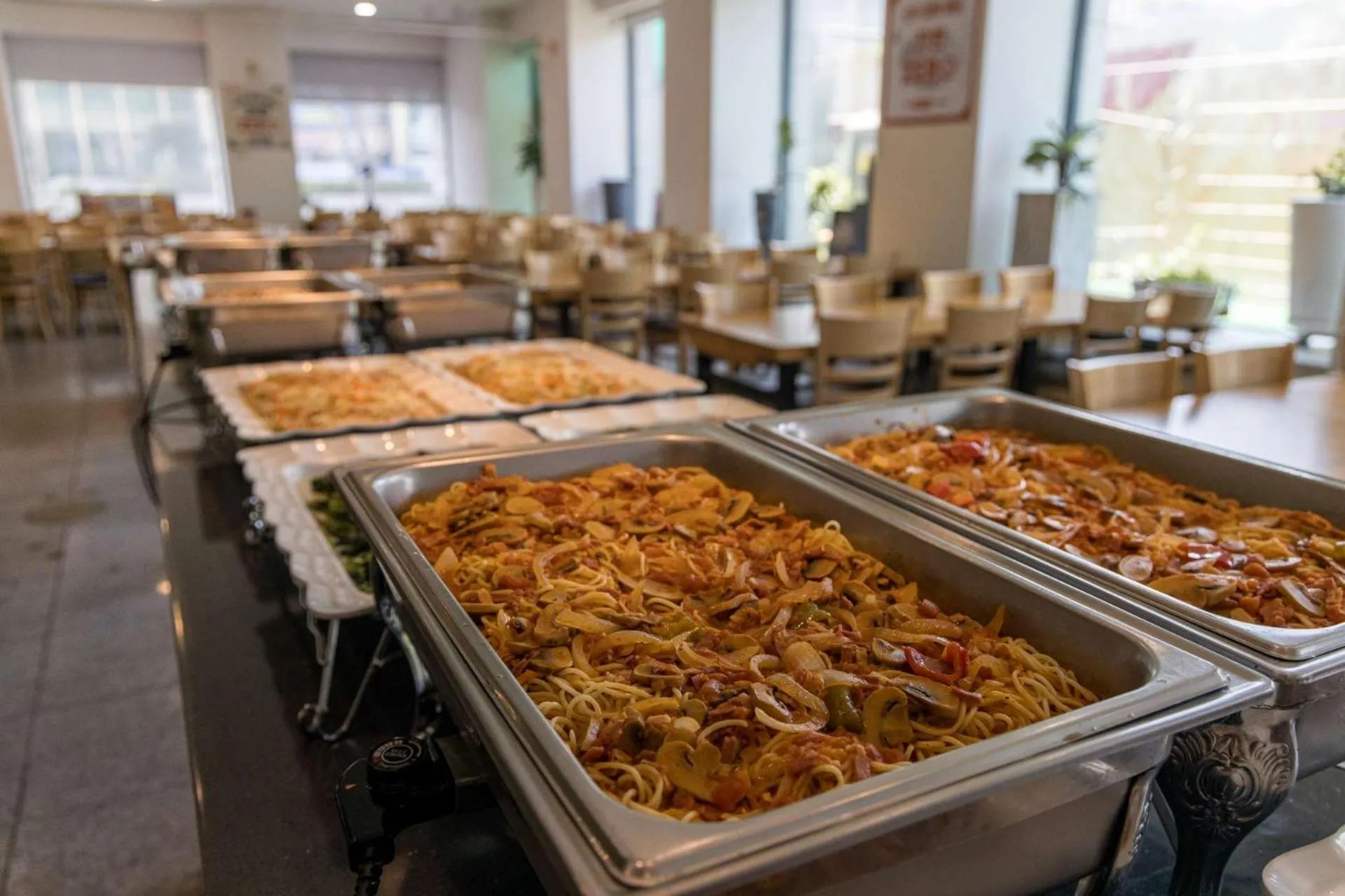 Restaurant/places to eat in Hotel Wooin