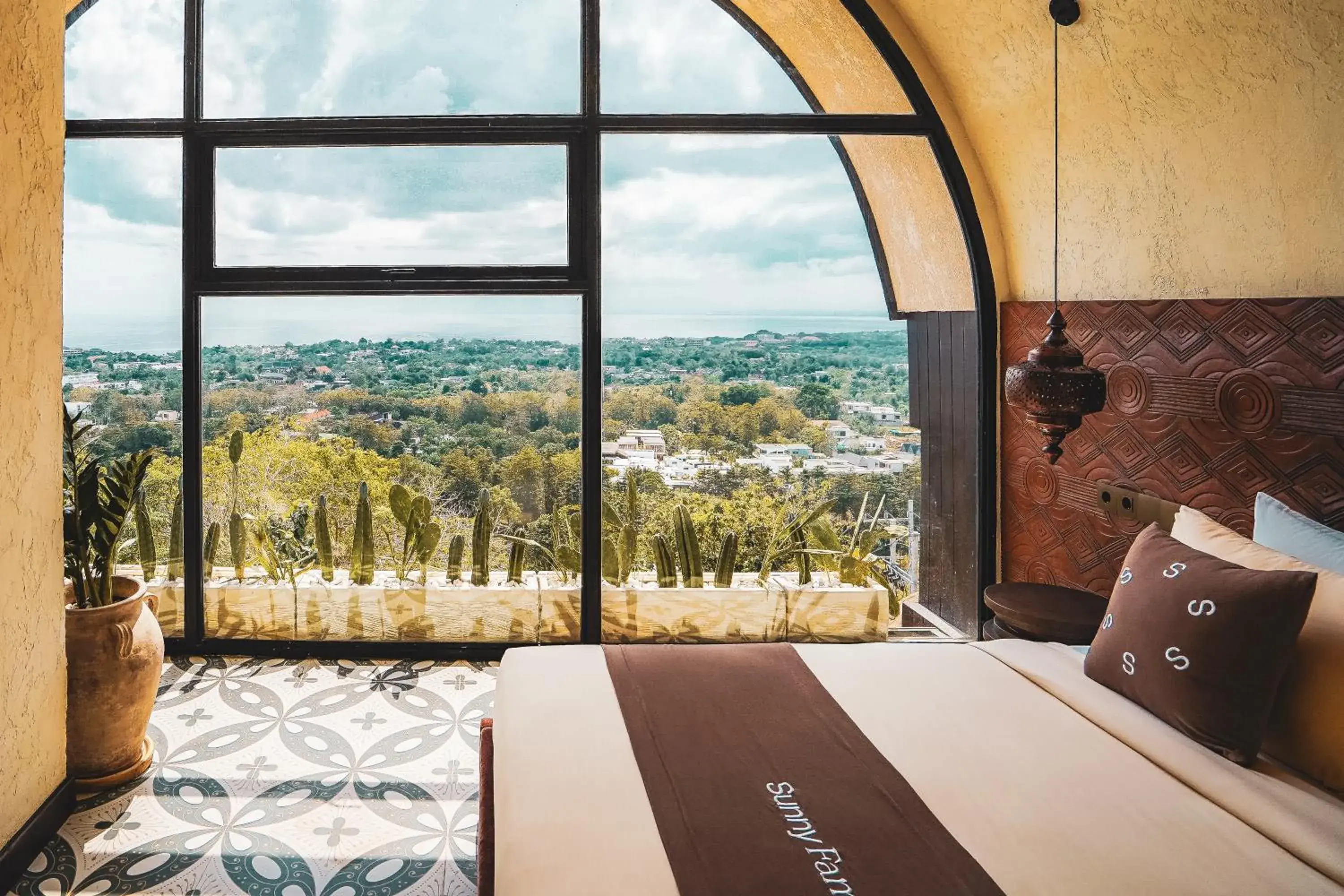 Quadruple Room with Sea View in Sunny Samudra Boutique hotel Uluwatu Quadruple Room with Sea View in Sunny Samudra Boutique hotel Uluwatu