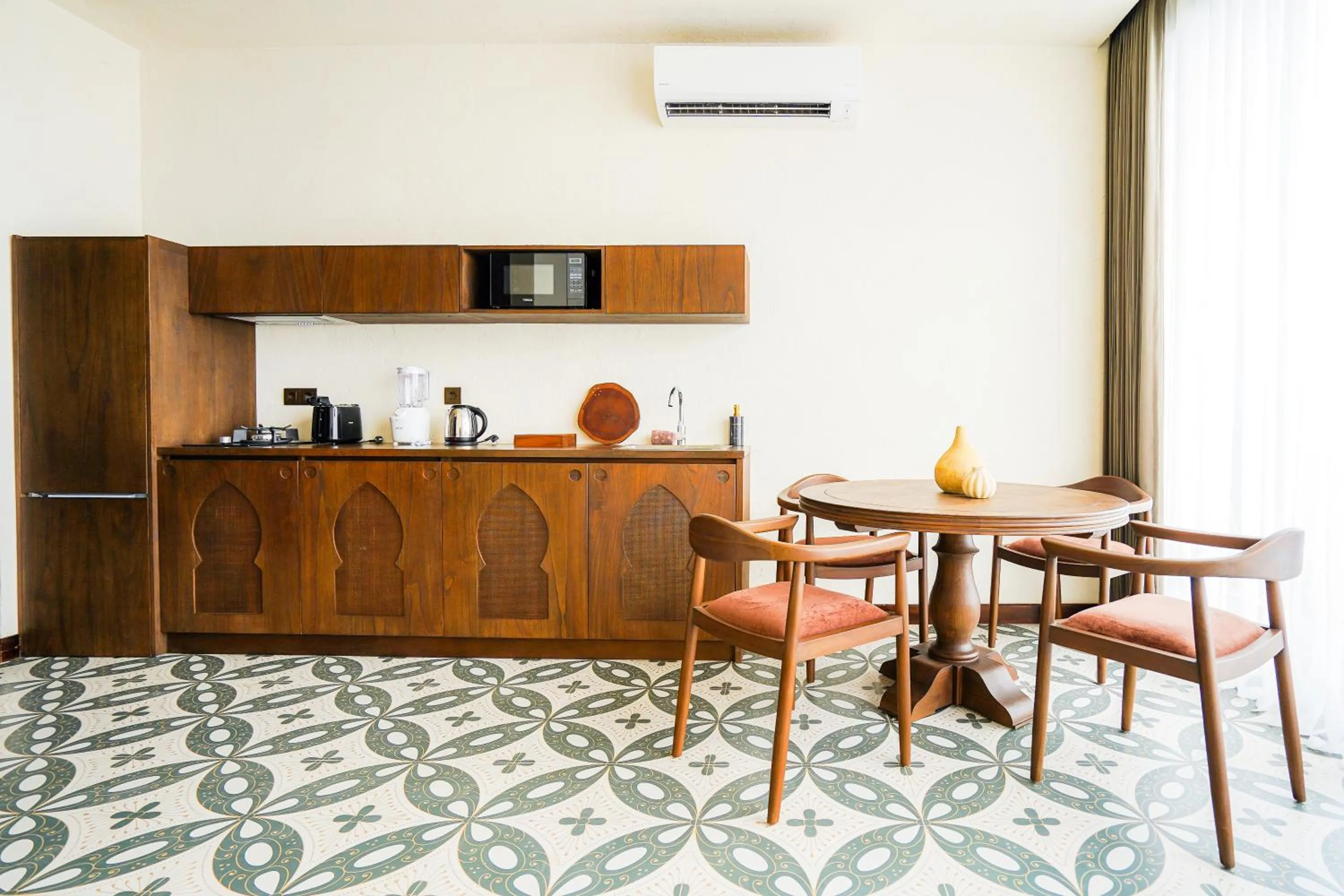 Coffee/tea facilities in Sunny Samudra Boutique hotel Uluwatu