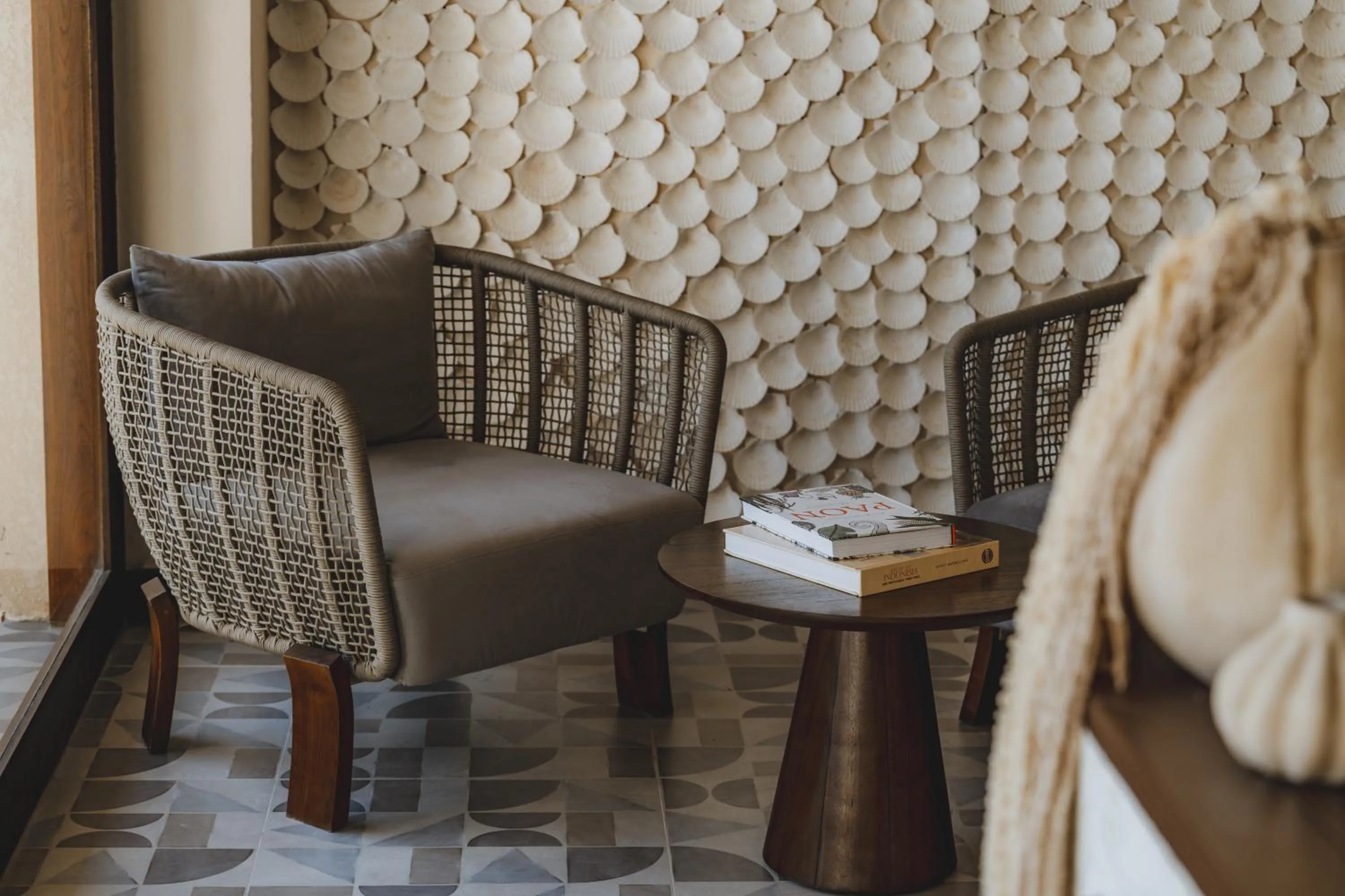 Communal lounge/ TV room in Sunny Samudra Boutique hotel Uluwatu