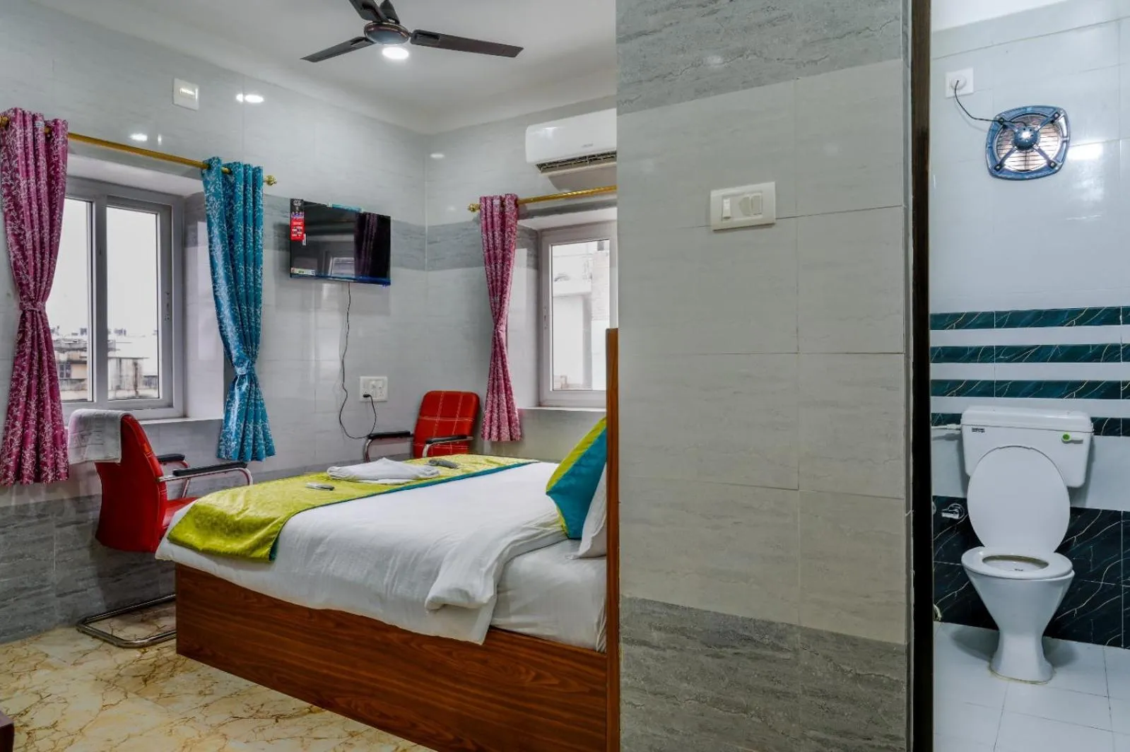 Bedroom, Bed in Hotel Mirka Plaza